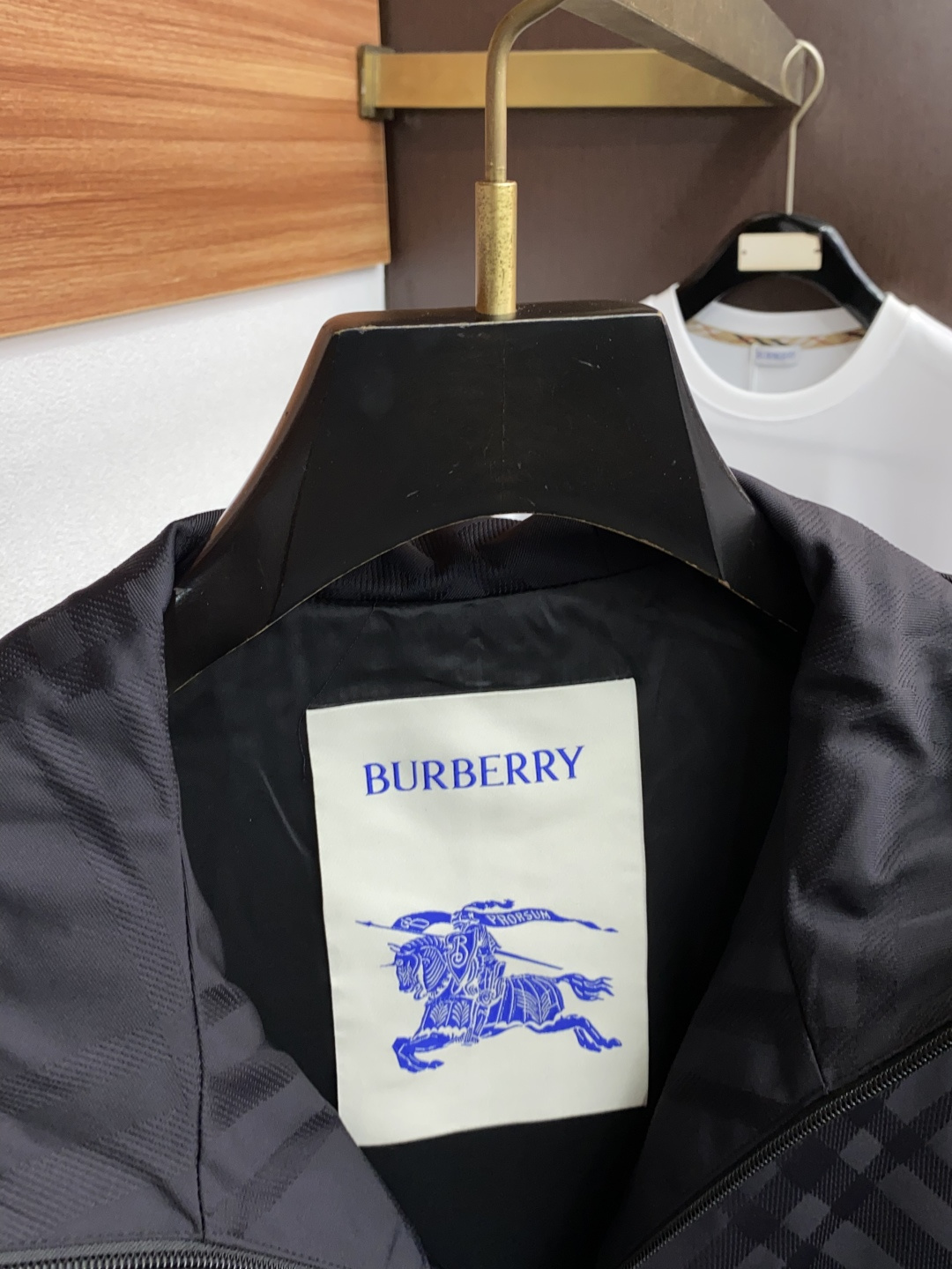 巴宝莉 2025年秋冬新款 官网 高端原厂代工出品，官方经典王牌单品！最新夹克外套 多明星穿搭示范款！！