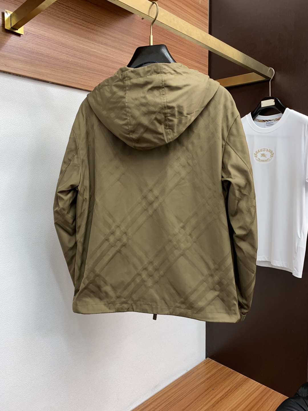 巴宝莉 2025年秋冬新款 官网 高端原厂代工出品，官方经典王牌单品！最新夹克外套 多明星穿搭示范款！！