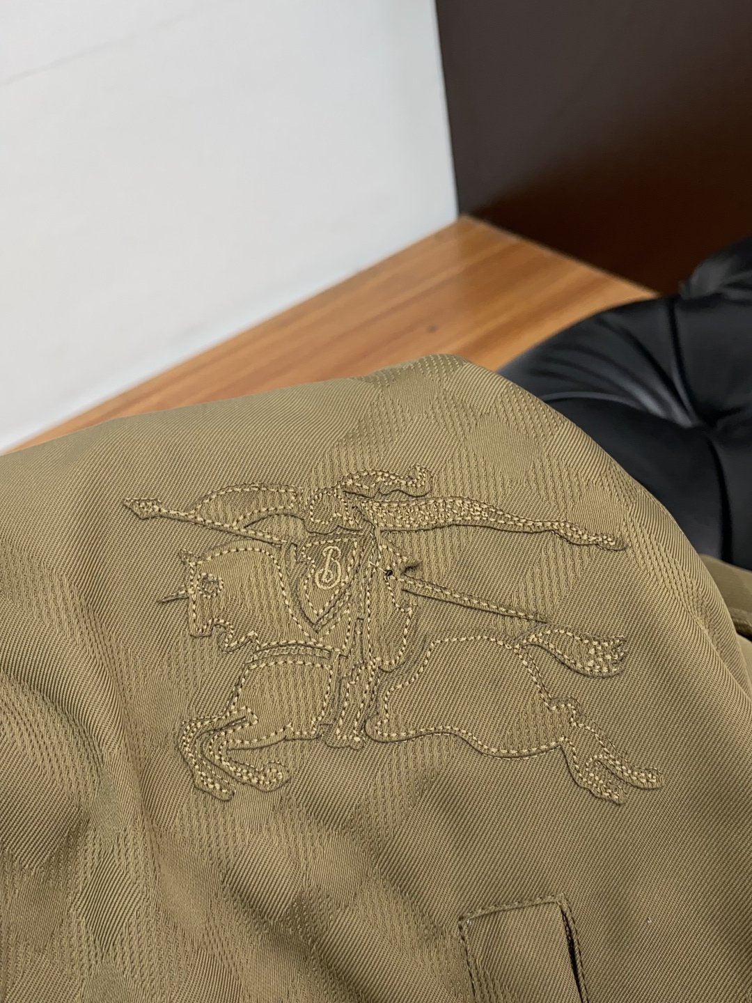 巴宝莉 2025年秋冬新款 官网 高端原厂代工出品，官方经典王牌单品！最新夹克外套 多明星穿搭示范款！！