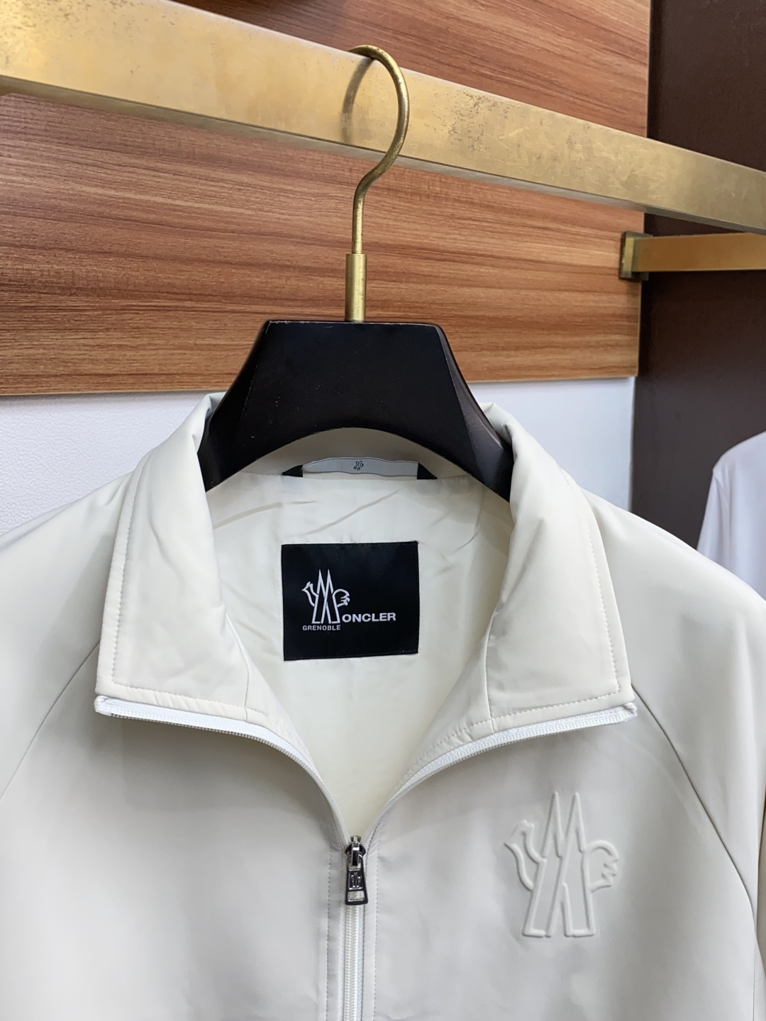 蒙口 2025年秋冬新款 官网 高端原厂代工出品，官方经典王牌单品！最新夹克外套 多明星穿搭示范款！！新