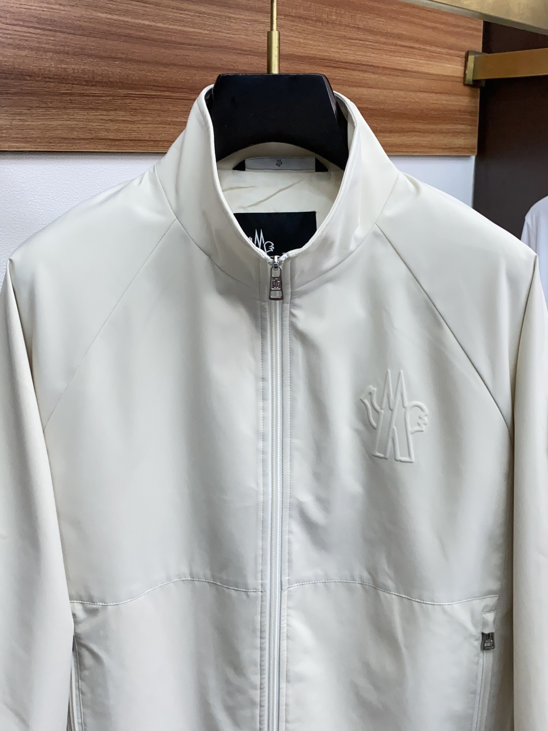 蒙口 2025年秋冬新款 官网 高端原厂代工出品，官方经典王牌单品！最新夹克外套 多明星穿搭示范款！！新