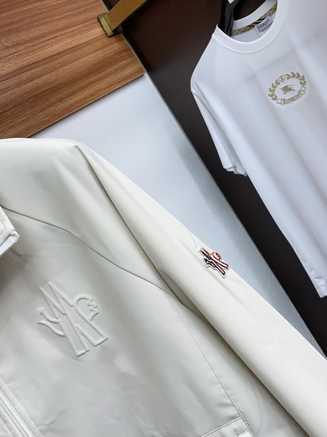 蒙口 2025年秋冬新款 官网 高端原厂代工出品，官方经典王牌单品！最新夹克外套 多明星穿搭示范款！！新