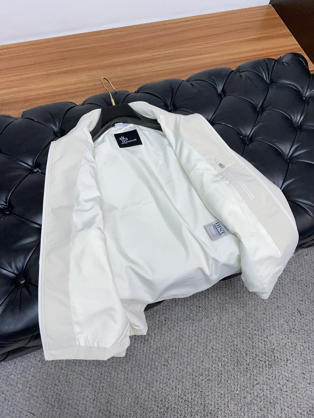 蒙口 2025年秋冬新款 官网 高端原厂代工出品，官方经典王牌单品！最新夹克外套 多明星穿搭示范款！！新