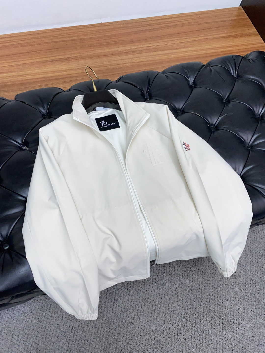 蒙口 2025年秋冬新款 官网 高端原厂代工出品，官方经典王牌单品！最新夹克外套 多明星穿搭示范款！！新