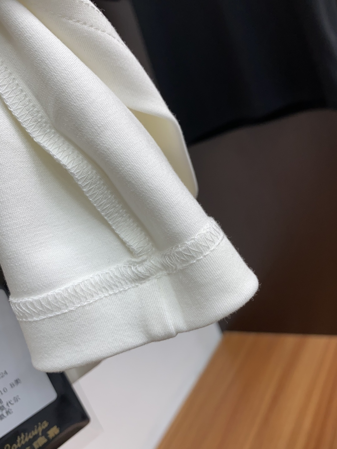 巴宝莉 2025秋冬新款.加厚打底单穿短袖T袖卫衣 订制320莫代尔空气层加厚面料.前后工艺细节特别好，