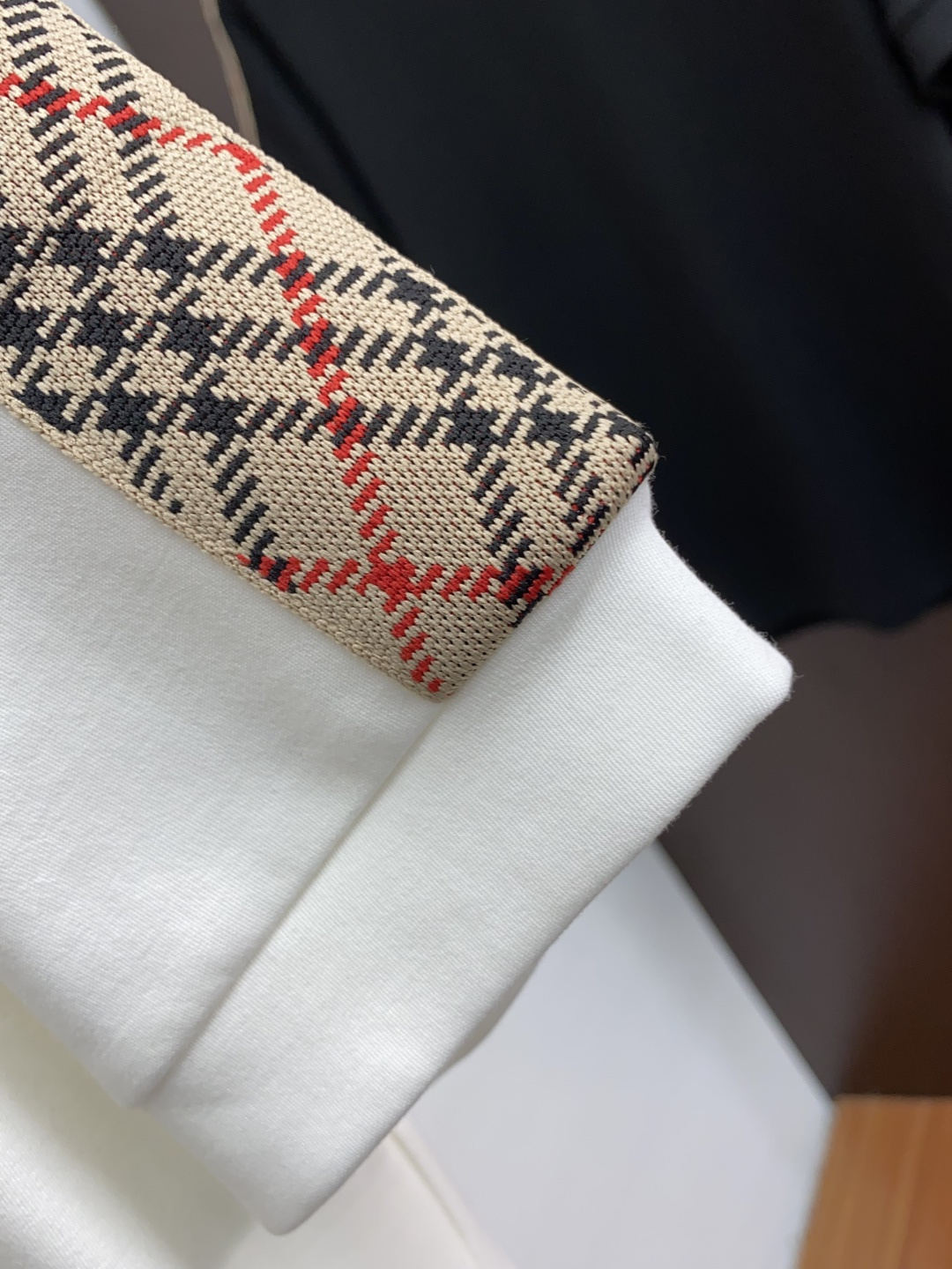 巴宝莉 2025秋冬新款.加厚打底单穿短袖T袖卫衣 订制320莫代尔空气层加厚面料.前后工艺细节特别好，