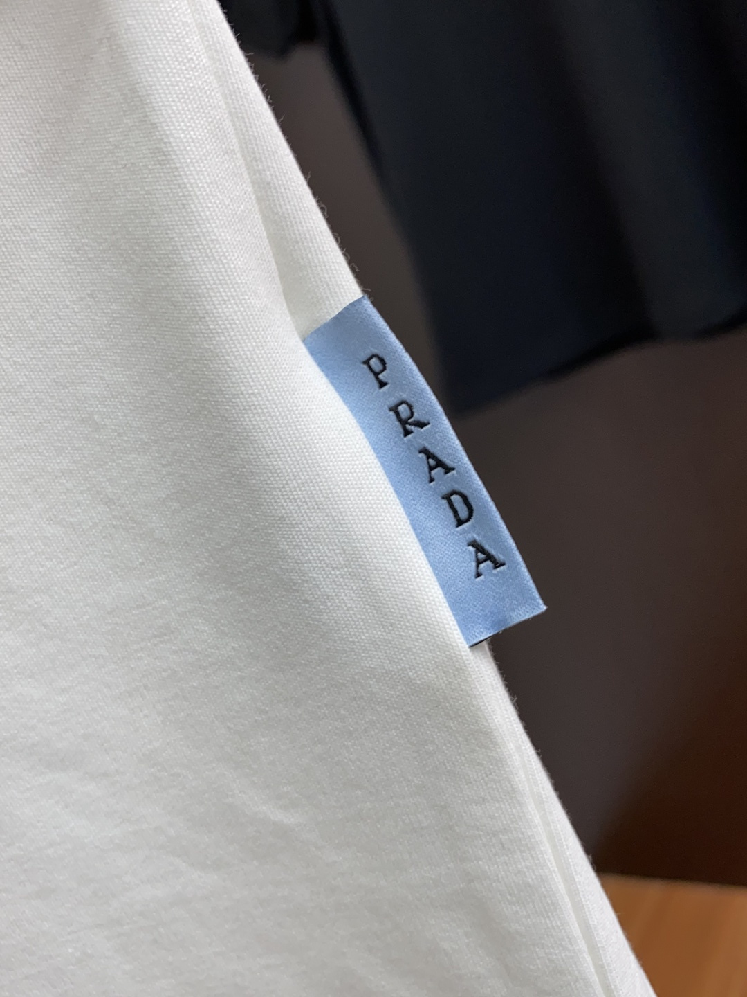 普拉达 2025秋冬新款.加厚打底单穿短袖T袖卫衣 订制320克高密莫代尔空气层加厚面料.前后工艺细节特