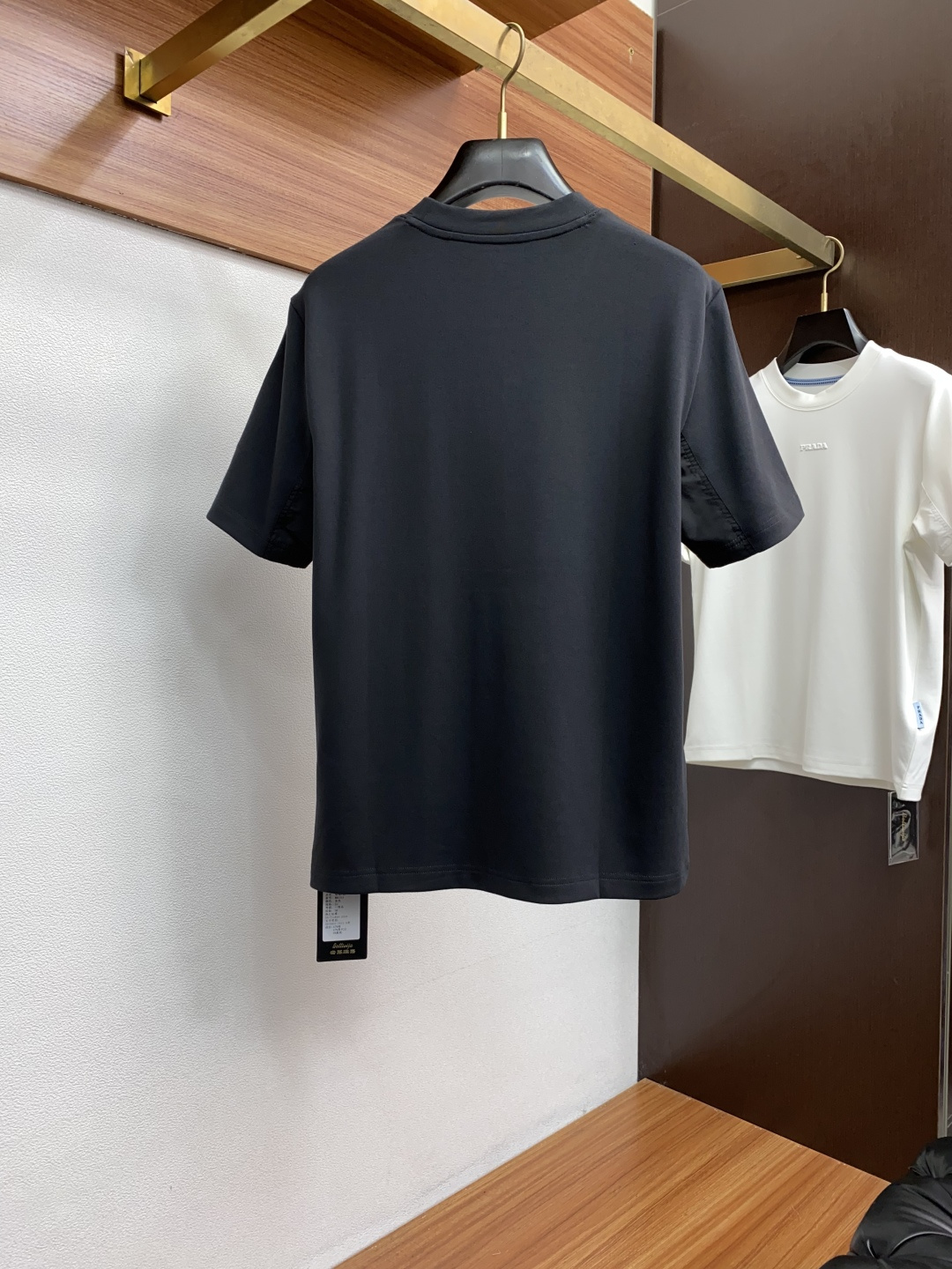 普拉达 2025秋冬新款.加厚打底单穿短袖T袖卫衣 订制320莫代尔空气层加厚面料.前后工艺细节特别好，