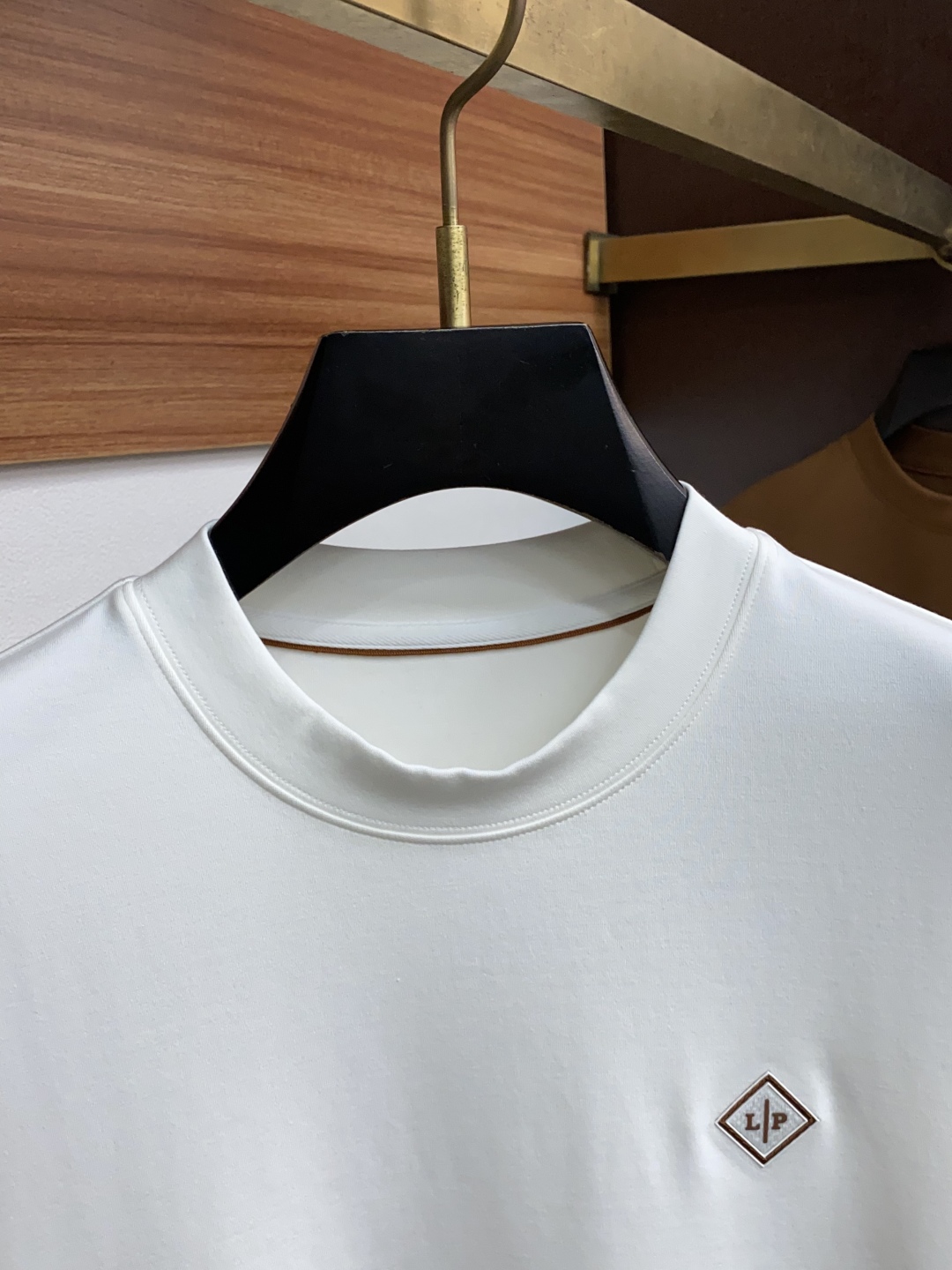 lP🆕 诺悠翩雅 2025秋冬新款.加厚打底单穿短袖T袖卫衣 订制320莫代尔空气层加厚面料.前后工艺细