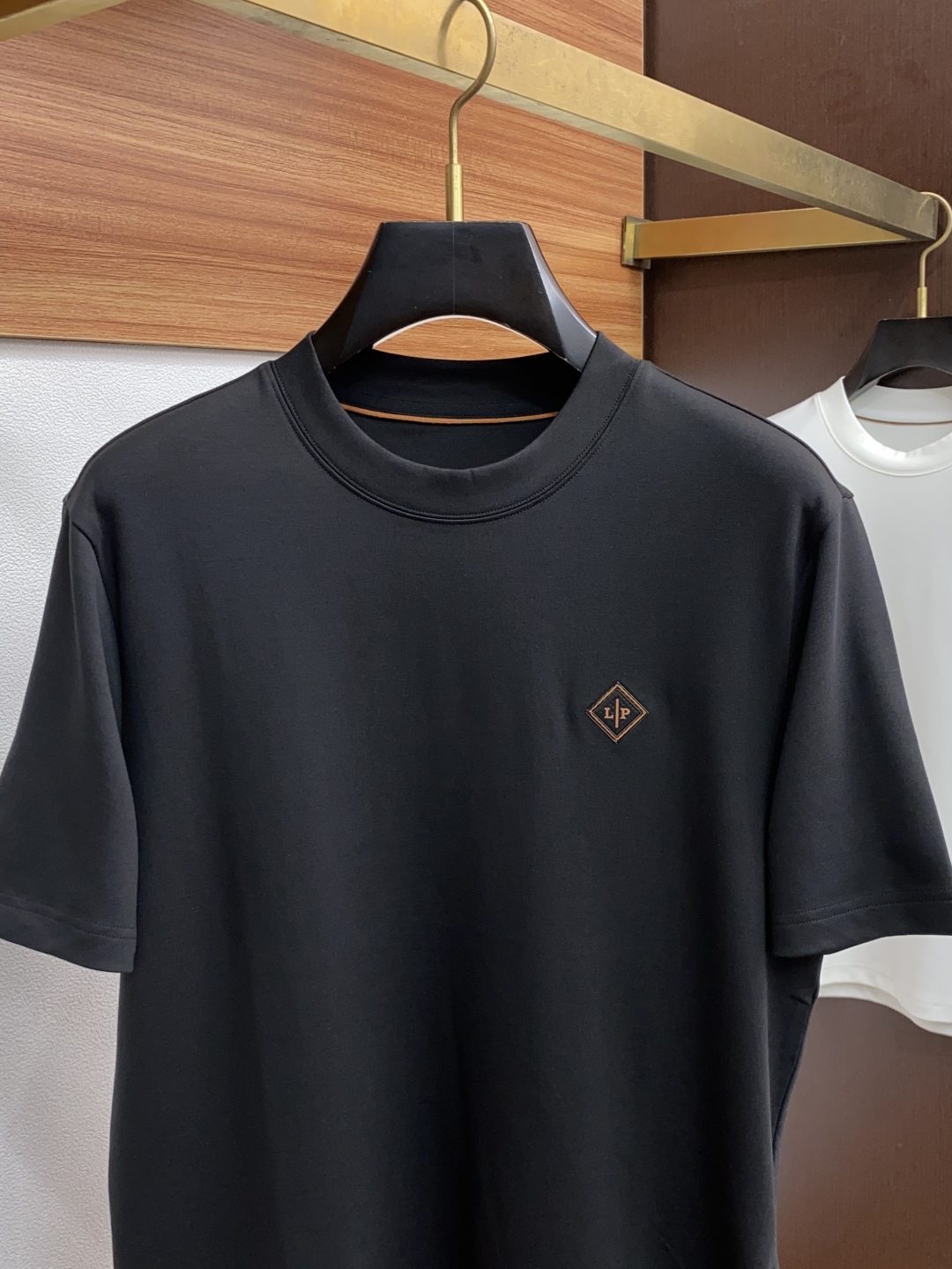 lP🆕 诺悠翩雅 2025秋冬新款.加厚打底单穿短袖T袖卫衣 订制320莫代尔空气层加厚面料.前后工艺细