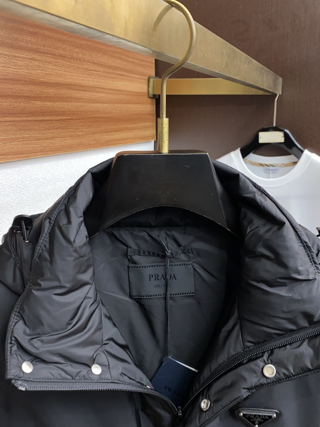🌾 普拉达 2025秋冬新款🆕羽绒服 原版1:1订制五金配件全进口原版定制 欢迎专柜对比 绝对的高品质 