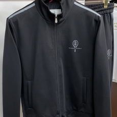 原单套装 BC 2025秋冬新款拉链休闲套装!专柜细节精致高级,品牌logo高级感满满。定织撞色螺纹更显 原单套装 BC 2025秋冬新款拉链休闲套装!专柜细节精致高级,品牌logo高级感满满。定织撞色螺纹更显