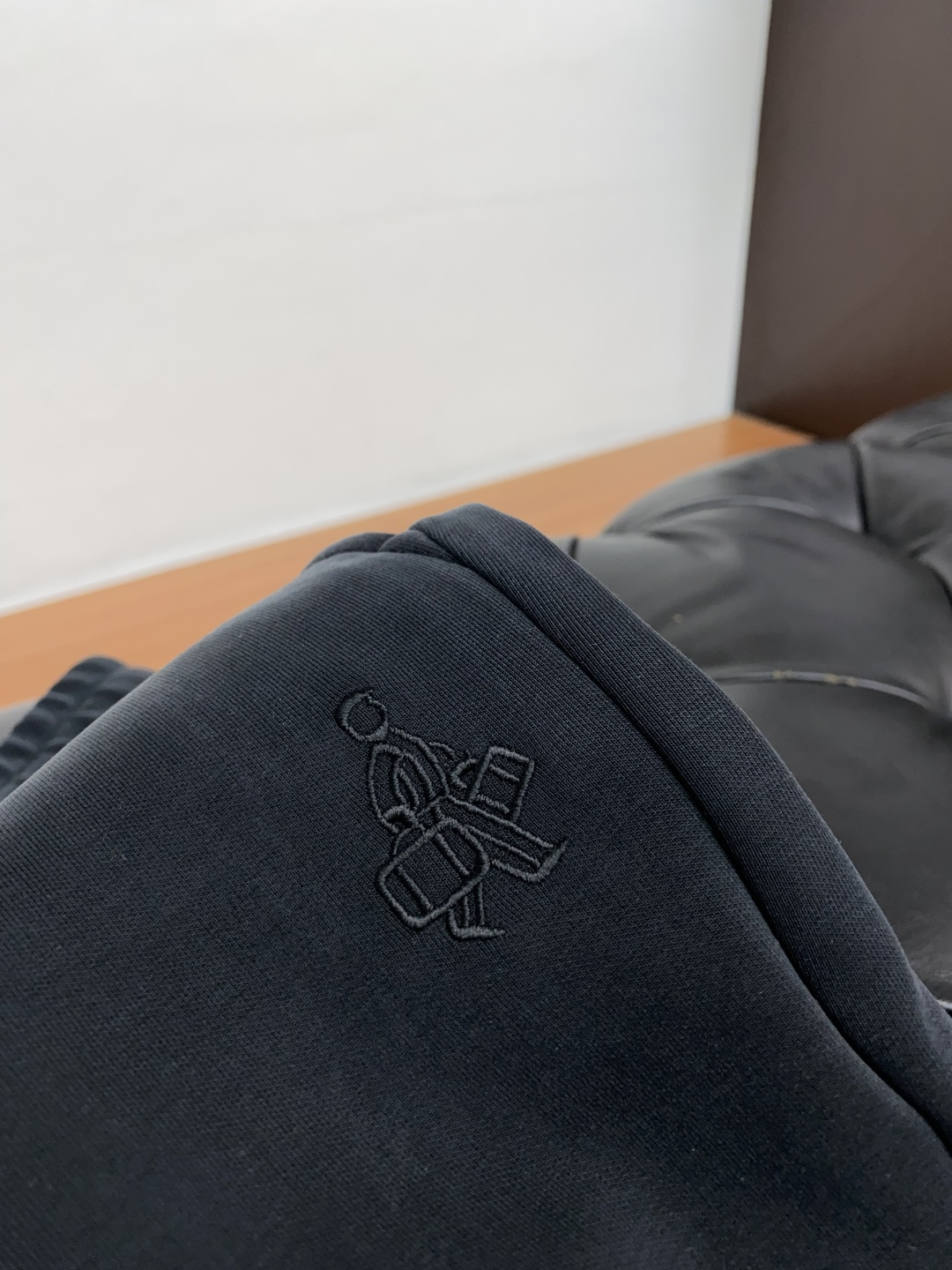 普拉达 2025SS早秋 新品 原单男士休闲裤 每季必出的类型，无需质疑的热卖王牌单品，符合四季最佳的搭