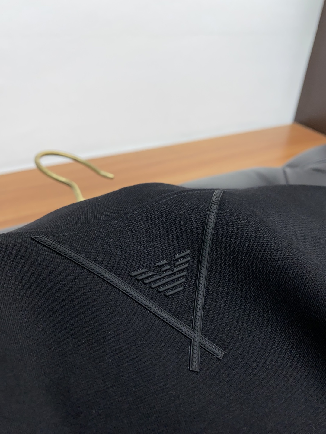 阿玛尼 25秋冬家族男士高端简约圆领加厚空气棉短袖 卫衣，香港洋行渠道货，纯正血统品质，25年秋冬 新款