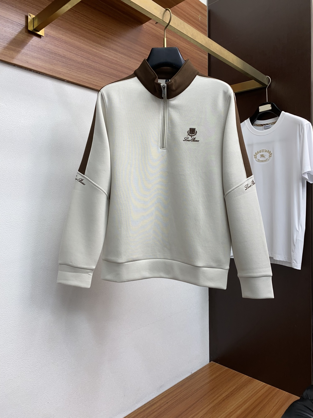 lP🆕 诺悠翩雅 25秋冬家族男士高端立领运动长袖卫衣，香港洋行渠道货，纯正血统品质，25年秋冬 新款，