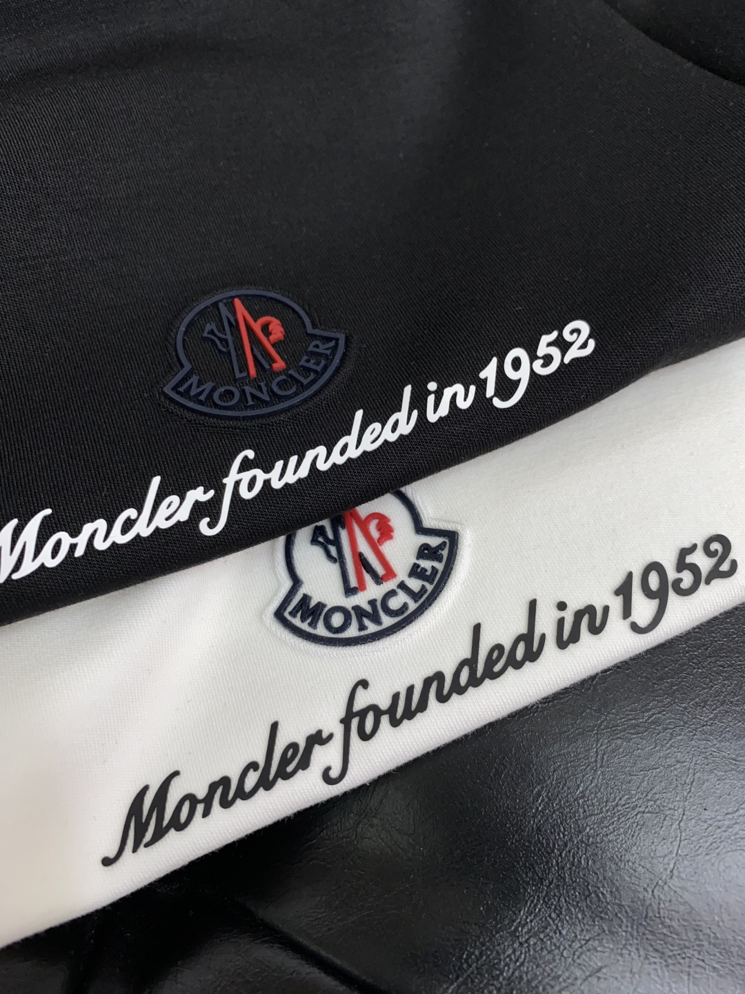 蒙口 2025秋冬新款.加厚打底单穿短袖T袖卫衣 订制320莫代尔空气层加厚面料.前后工艺细节特别好，高