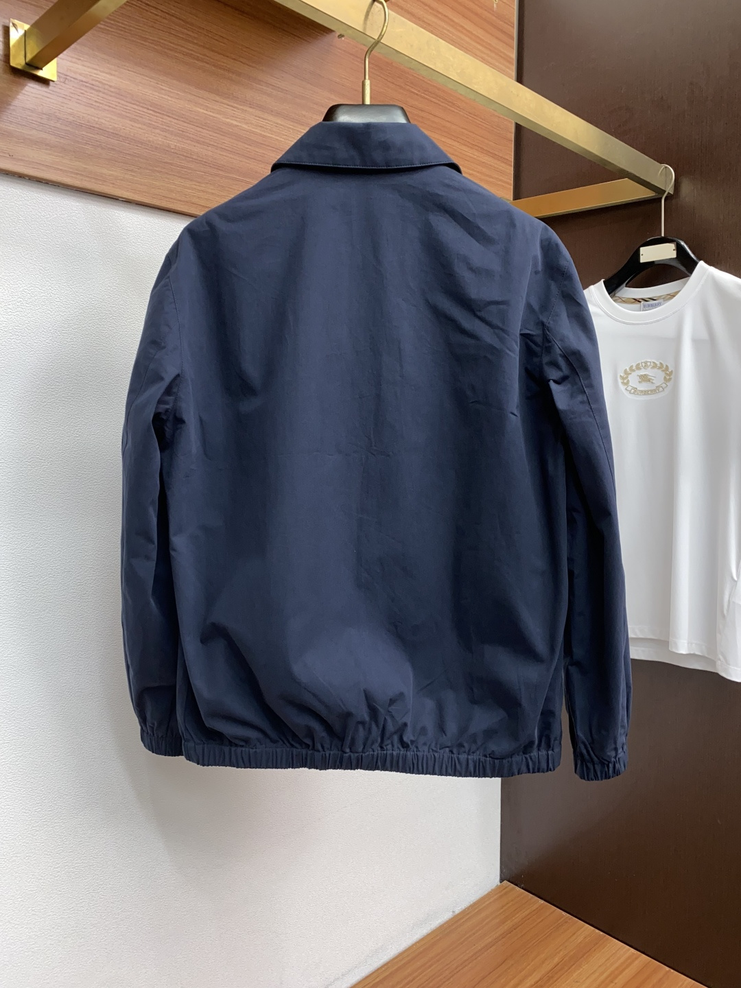 普拉达 2025年秋冬新款 官网 高端原厂代工出品，官方经典王牌单品！最新夹克外套 多明星穿搭示范款！！