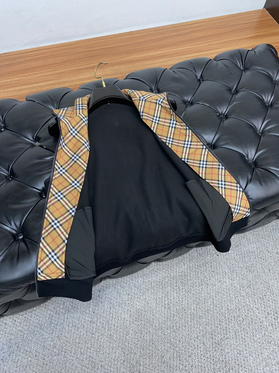 巴宝莉 高端定制 25秋冬新款针织马甲 精心 设计、兼具舒适性和精致感的专属和系列，提升您这个秋季的着装