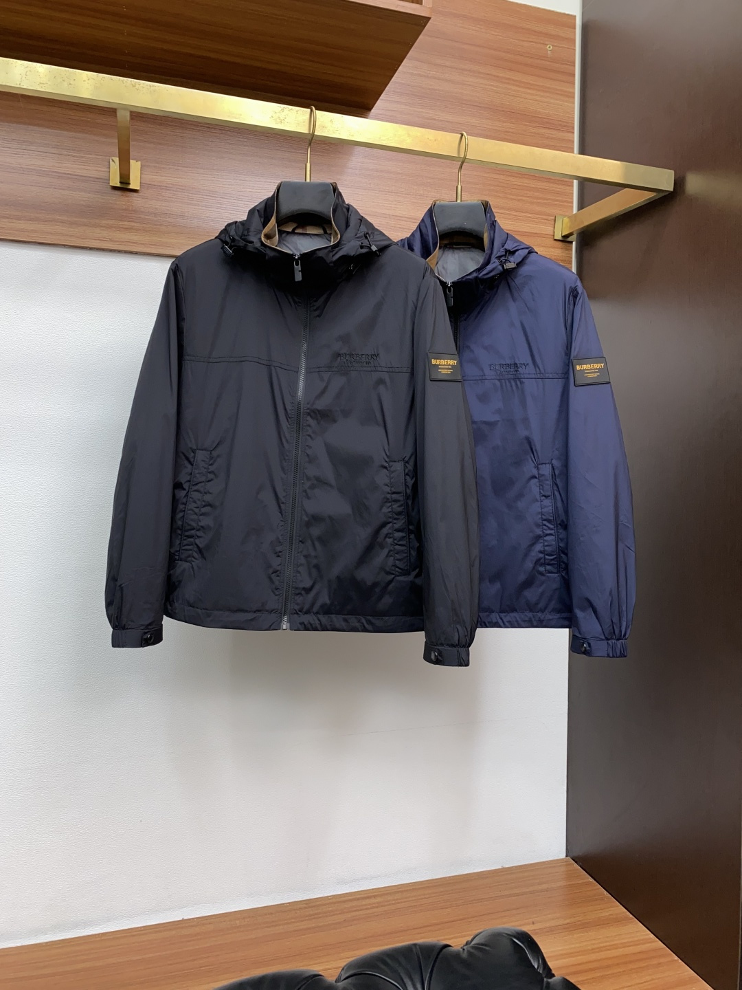 巴宝莉 2025年秋冬新款 官网 高端原厂代工出品，官方经典王牌单品！最新棉衣夹克外套 多明星穿搭示范款