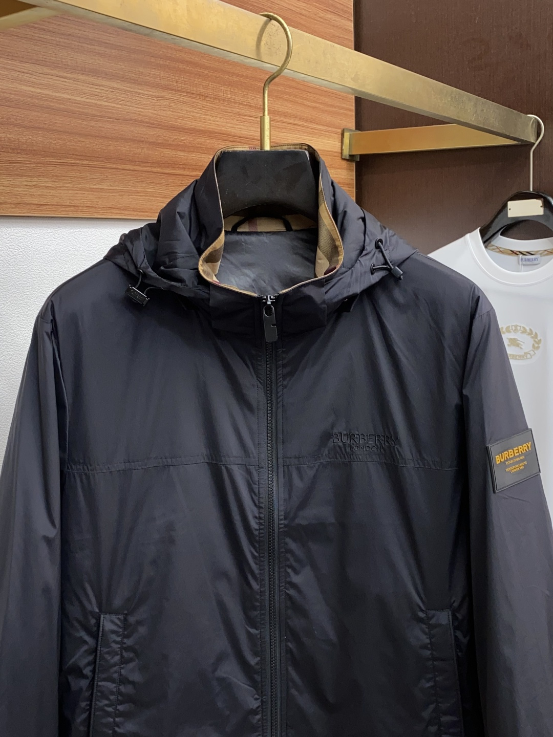 巴宝莉 2025年秋冬新款 官网 高端原厂代工出品，官方经典王牌单品！最新棉衣夹克外套 多明星穿搭示范款