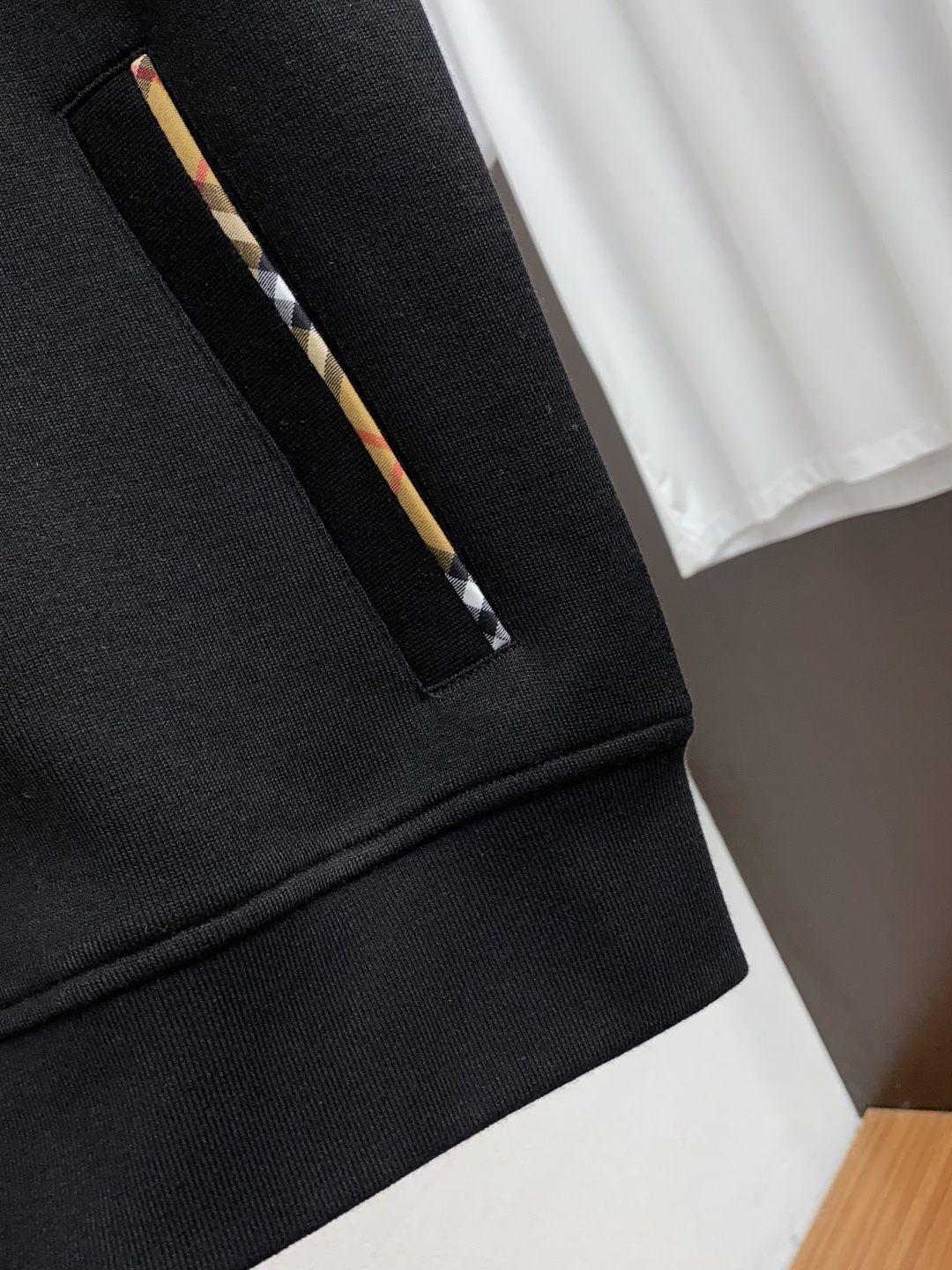 巴宝莉 高端定制 25秋冬新款针织马甲 精心 设计、兼具舒适性和精致感的专属和系列，提升您这个秋季的着装