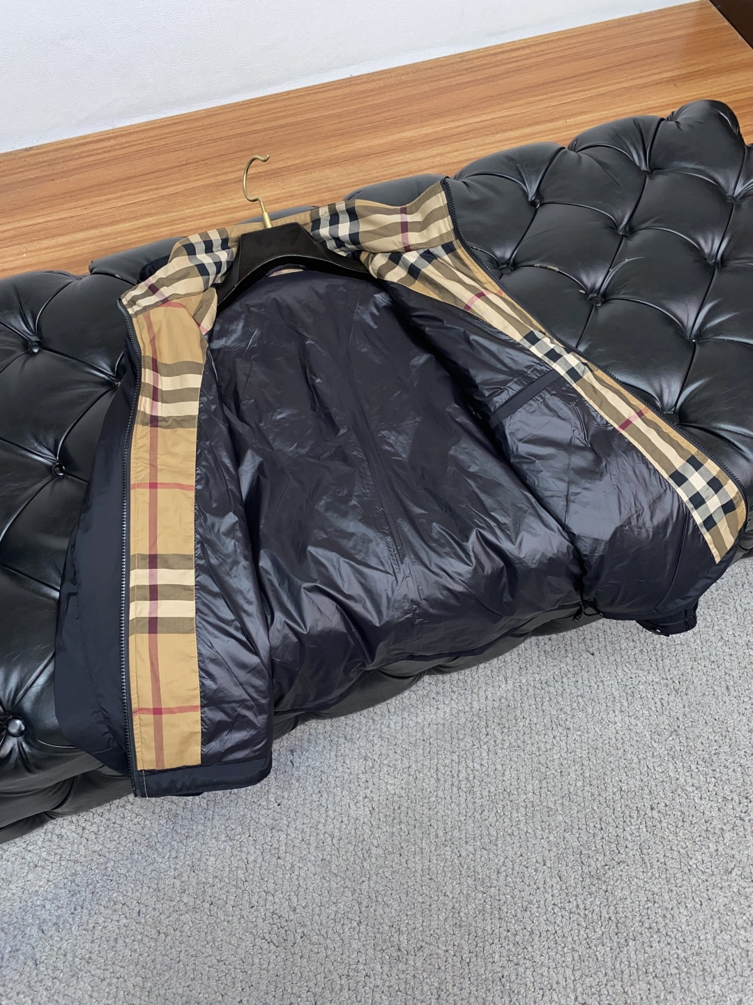 巴宝莉 2025年秋冬新款 官网 高端原厂代工出品，官方经典王牌单品！最新棉衣夹克外套 多明星穿搭示范款