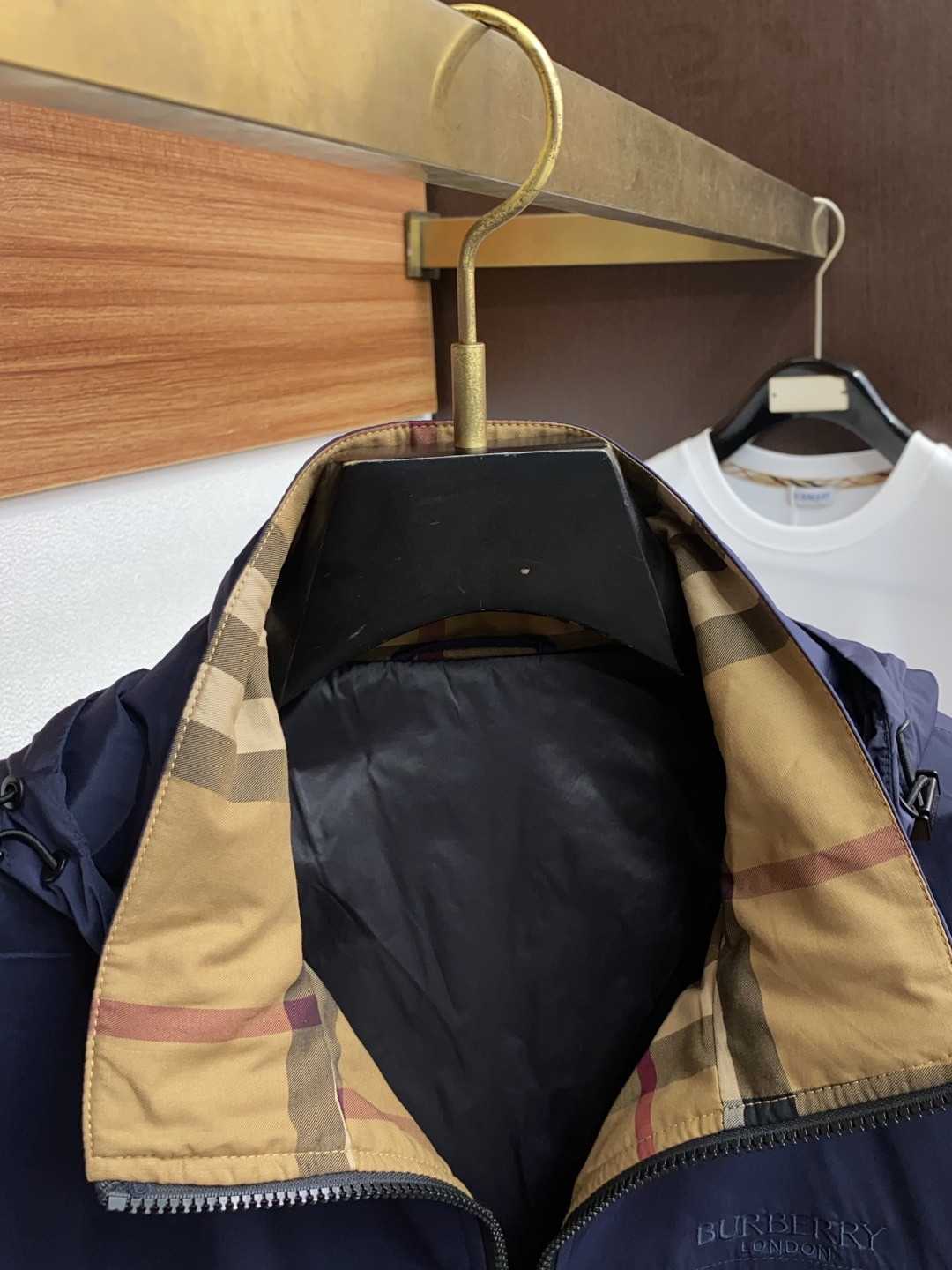 巴宝莉 2025年秋冬新款 官网 高端原厂代工出品，官方经典王牌单品！最新棉衣夹克外套 多明星穿搭示范款