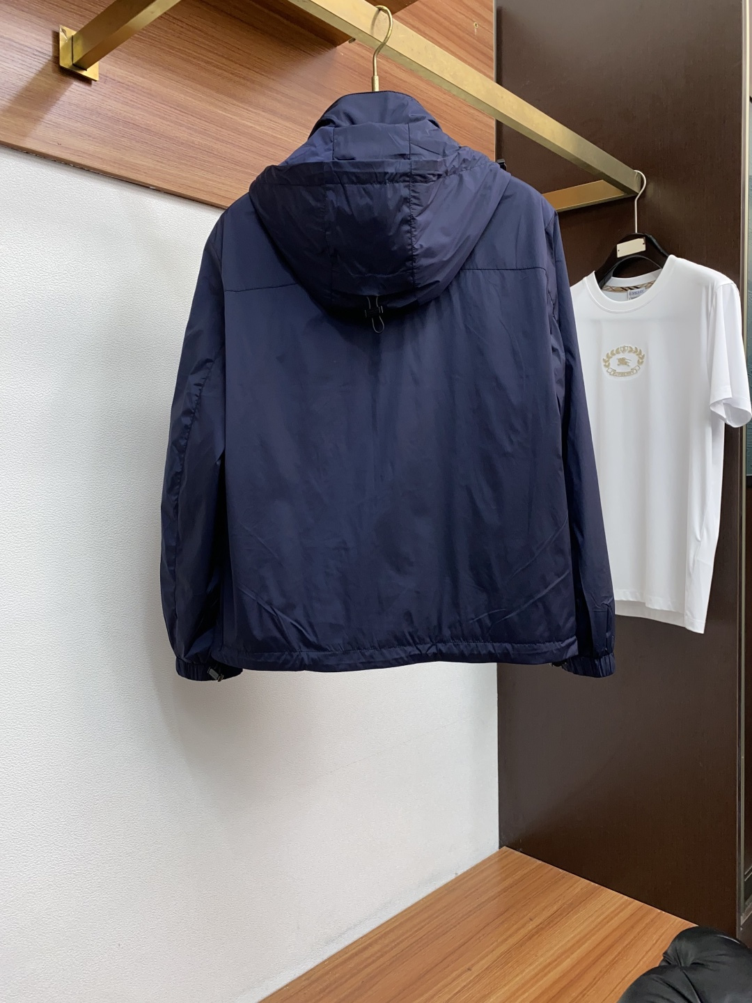 巴宝莉 2025年秋冬新款 官网 高端原厂代工出品，官方经典王牌单品！最新棉衣夹克外套 多明星穿搭示范款