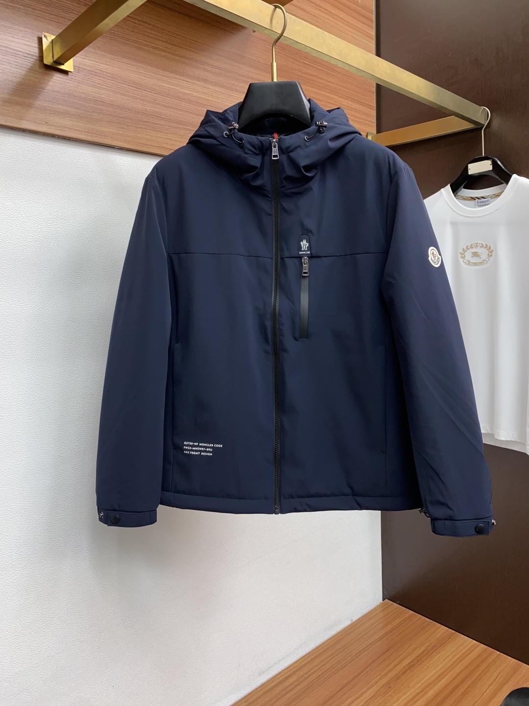 蒙口 羽绒服 2025年秋冬新款 官网 高端原厂代工出品,官方经典王牌单品!最新夹克外套 多明星穿搭示范