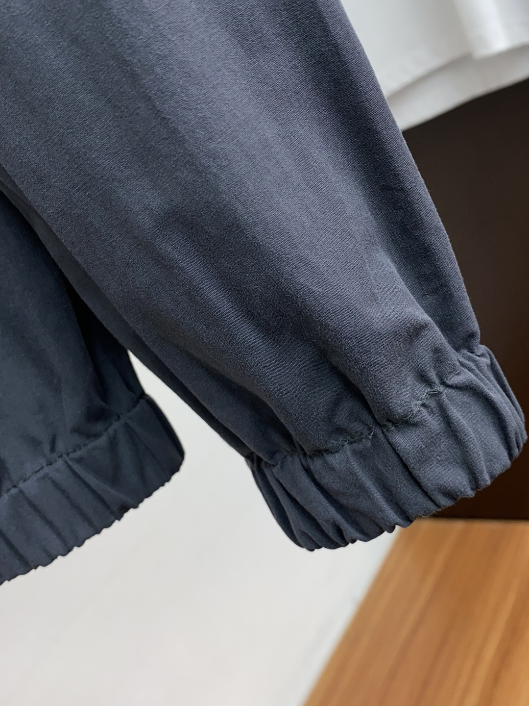 普拉达 2025年秋冬新款 官网 高端原厂代工出品，官方经典王牌单品！最新夹克外套 多明星穿搭示范款！！