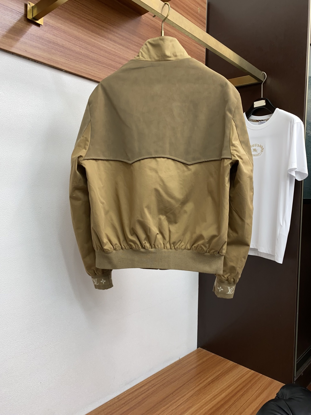 1v路易威登 2025年秋冬新款 官网 高端原厂代工出品，官方经典王牌单品！最新夹克双面外套 多明星穿搭