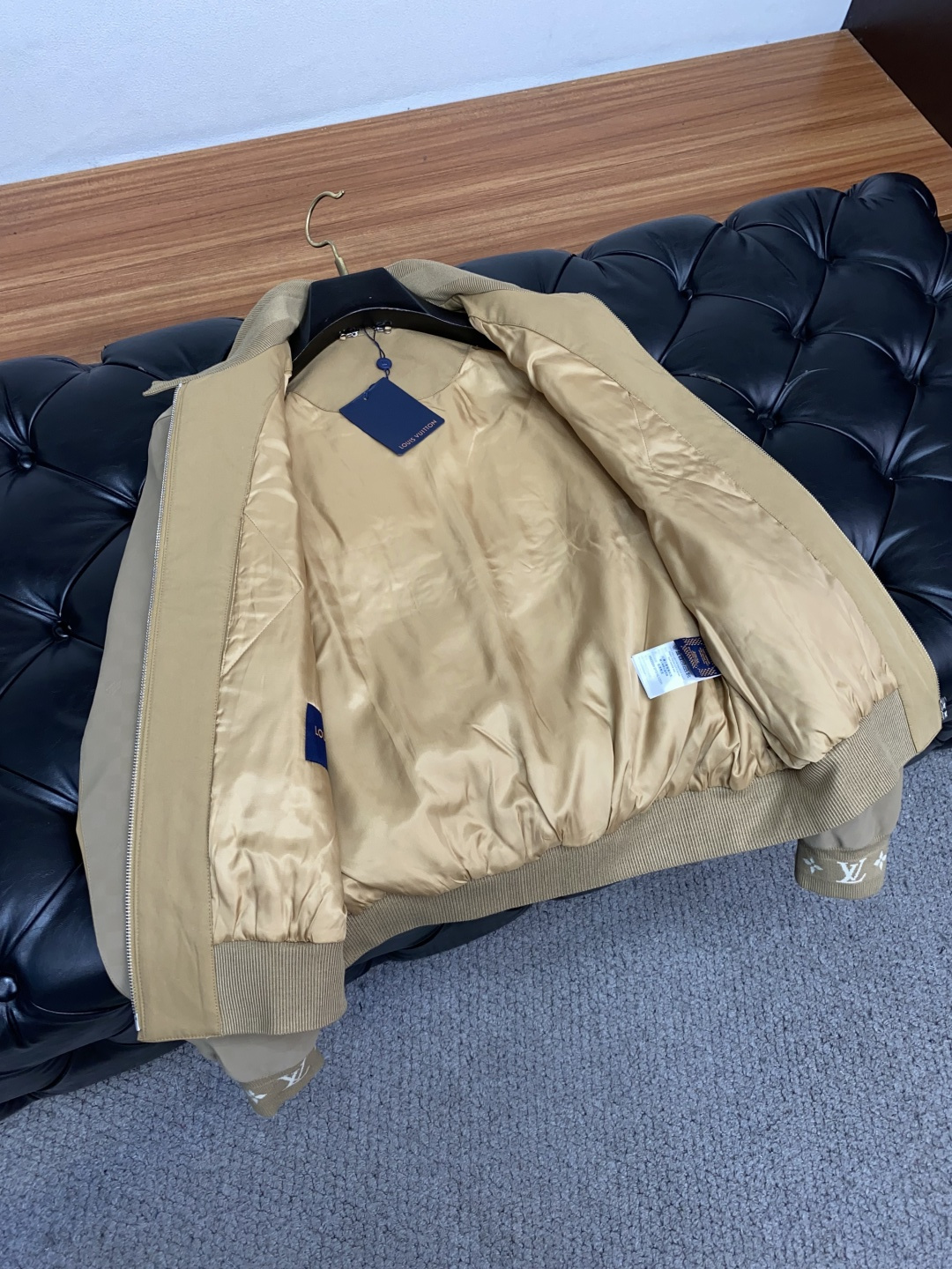 1v路易威登 2025年秋冬新款 官网 高端原厂代工出品，官方经典王牌单品！最新夹克双面外套 多明星穿搭