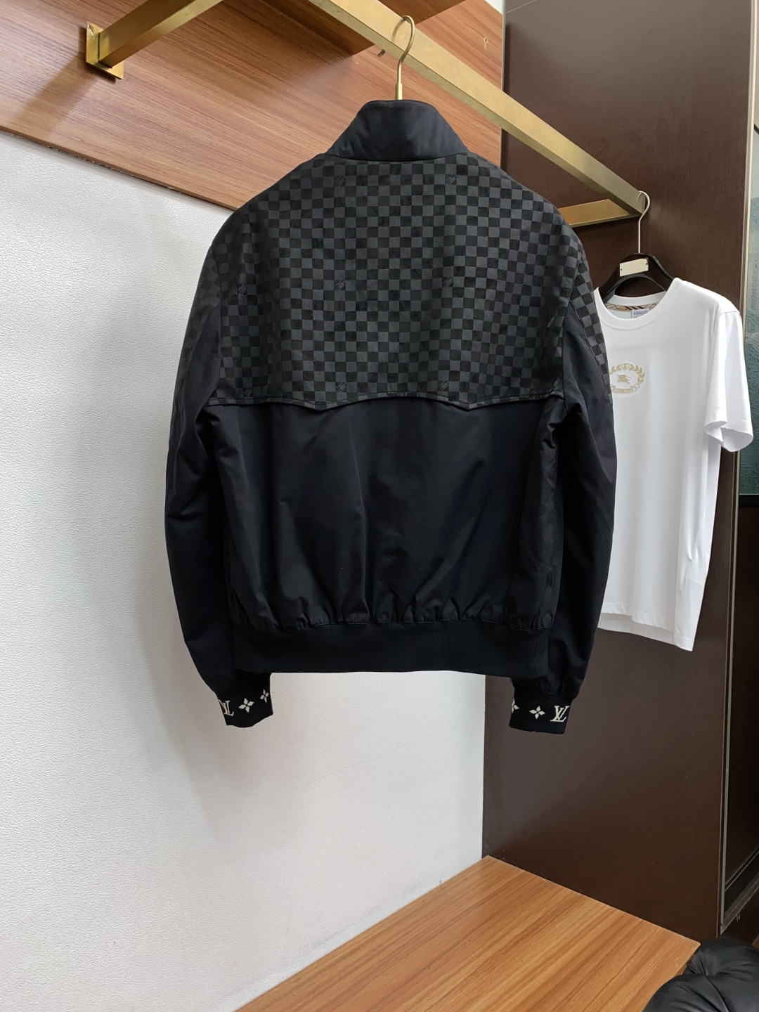 1v路易威登 2025年秋冬新款 官网 高端原厂代工出品，官方经典王牌单品！最新夹克双面外套 多明星穿搭