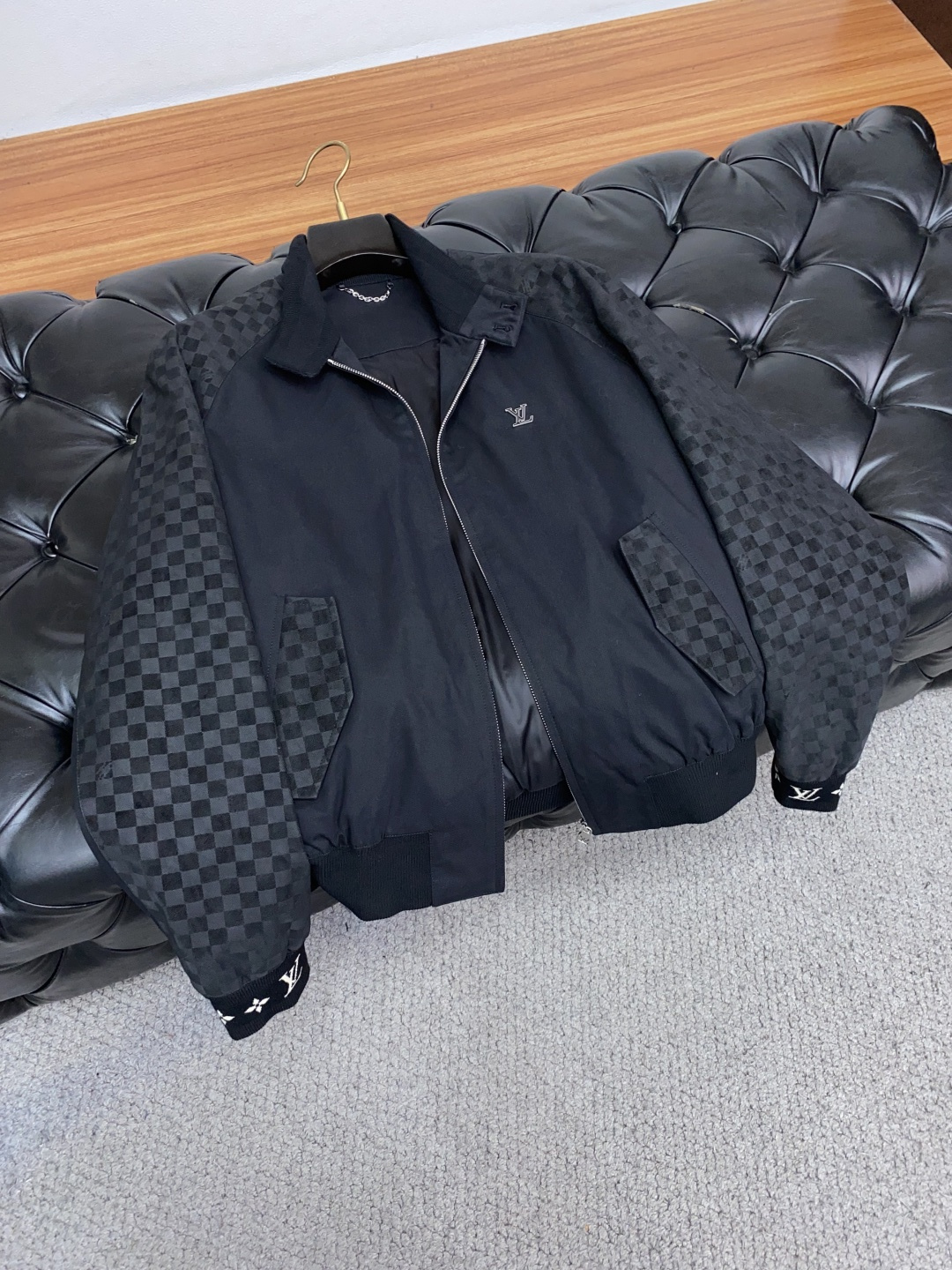 1v路易威登 2025年秋冬新款 官网 高端原厂代工出品，官方经典王牌单品！最新夹克双面外套 多明星穿搭