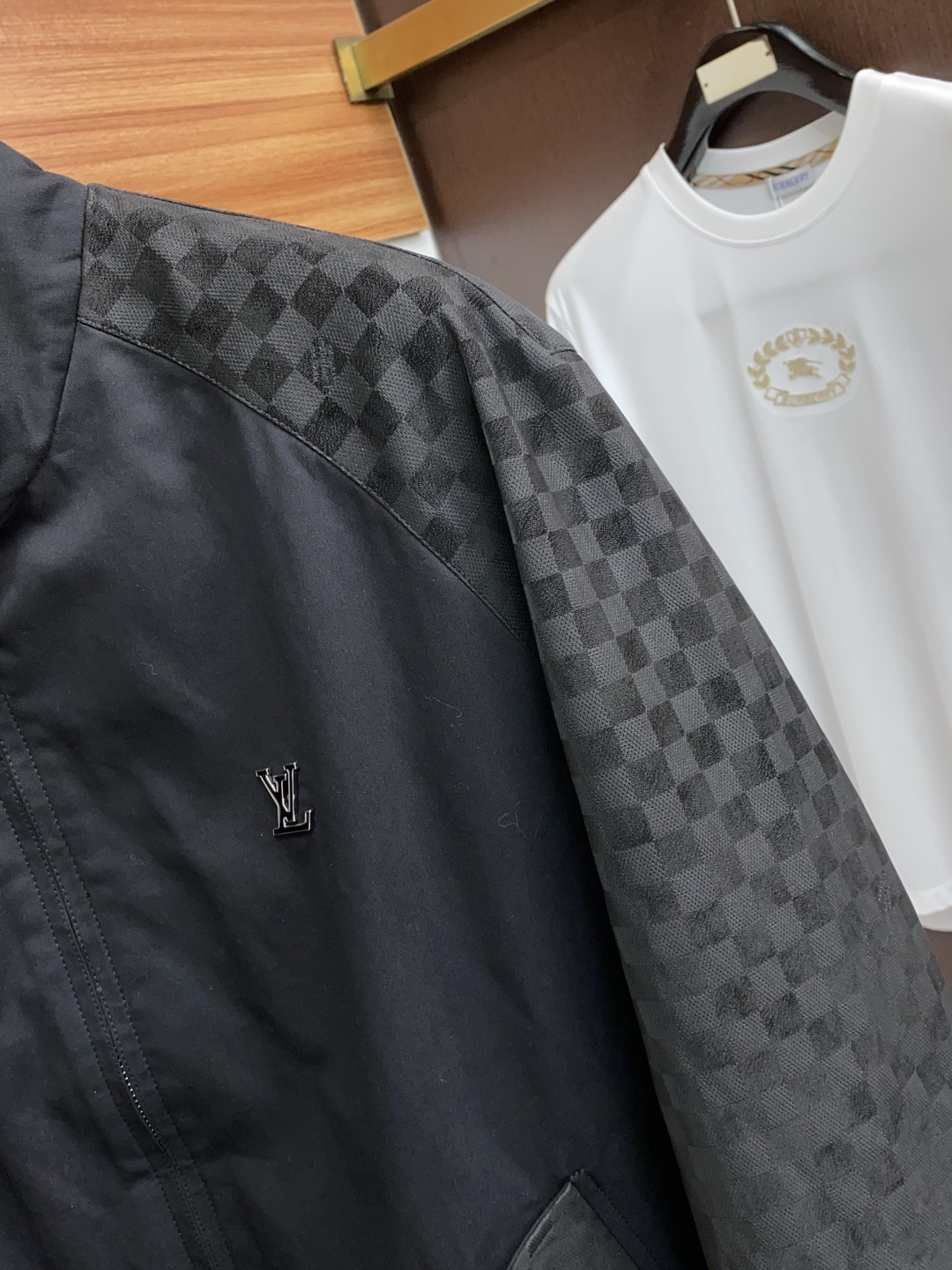 1v路易威登 2025年秋冬新款 官网 高端原厂代工出品，官方经典王牌单品！最新夹克双面外套 多明星穿搭