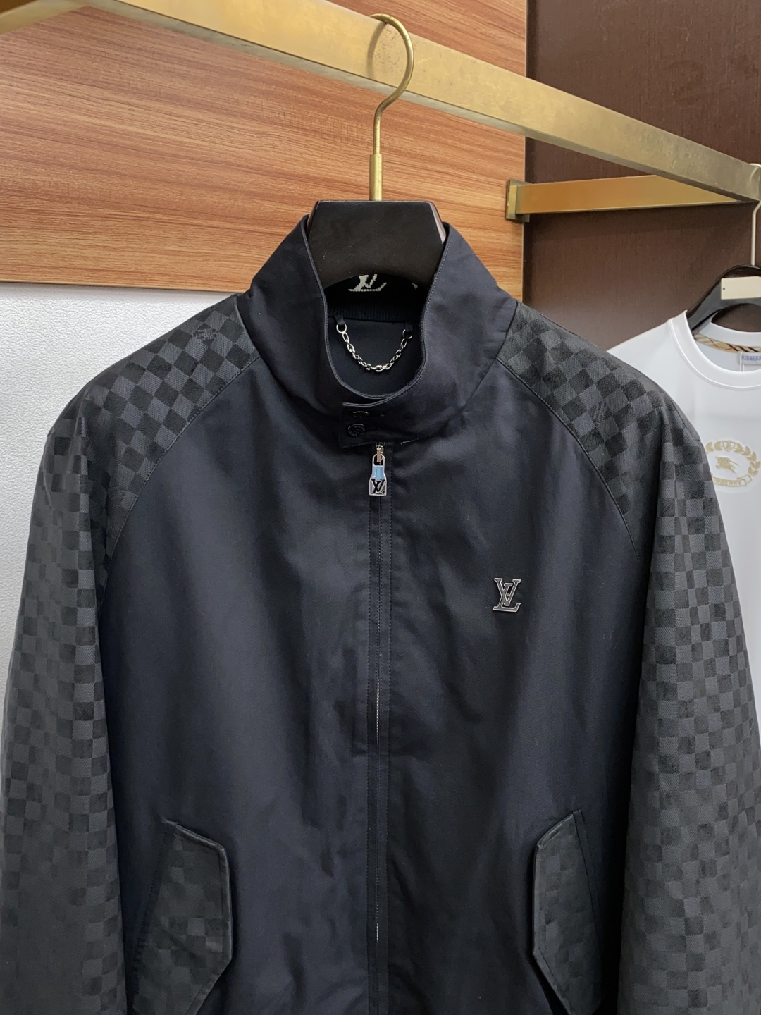 1v路易威登 2025年秋冬新款 官网 高端原厂代工出品，官方经典王牌单品！最新夹克双面外套 多明星穿搭
