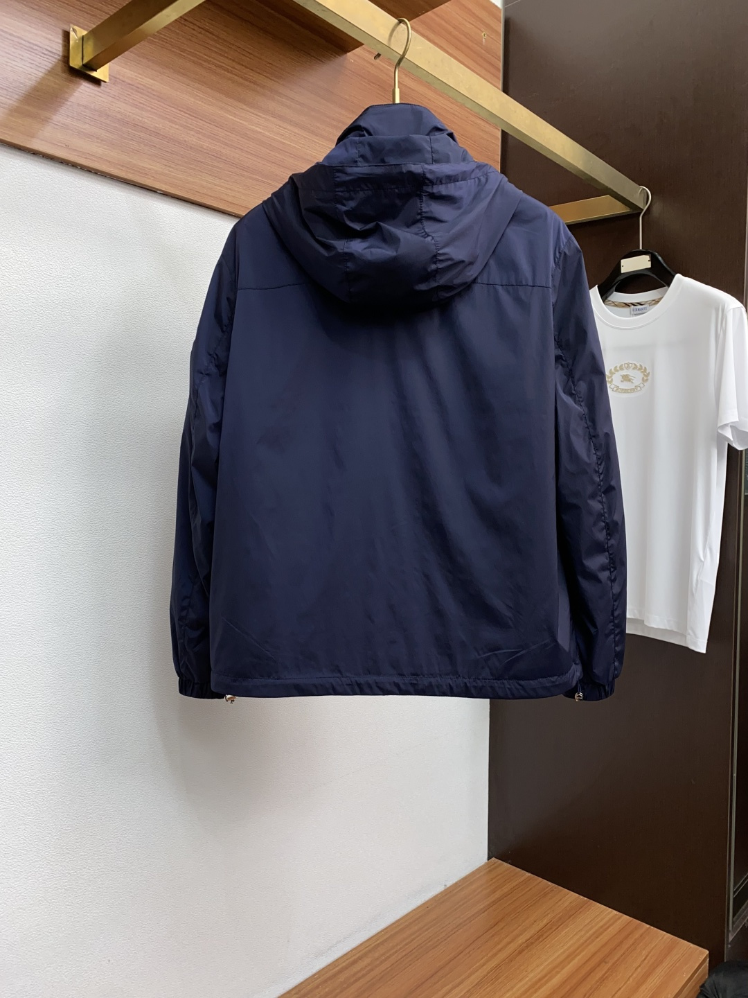 普拉达 2025年秋冬新款 官网 高端原厂代工出品，官方经典王牌单品！最新棉衣夹克外套 多明星穿搭示范款