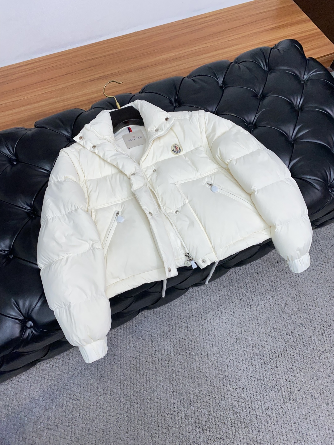 女款 蒙口 秋冬新款羽绒服 原版1:1订制五金配件全进口原版定制 欢迎专柜对比 绝对的高品质 采用顶级9