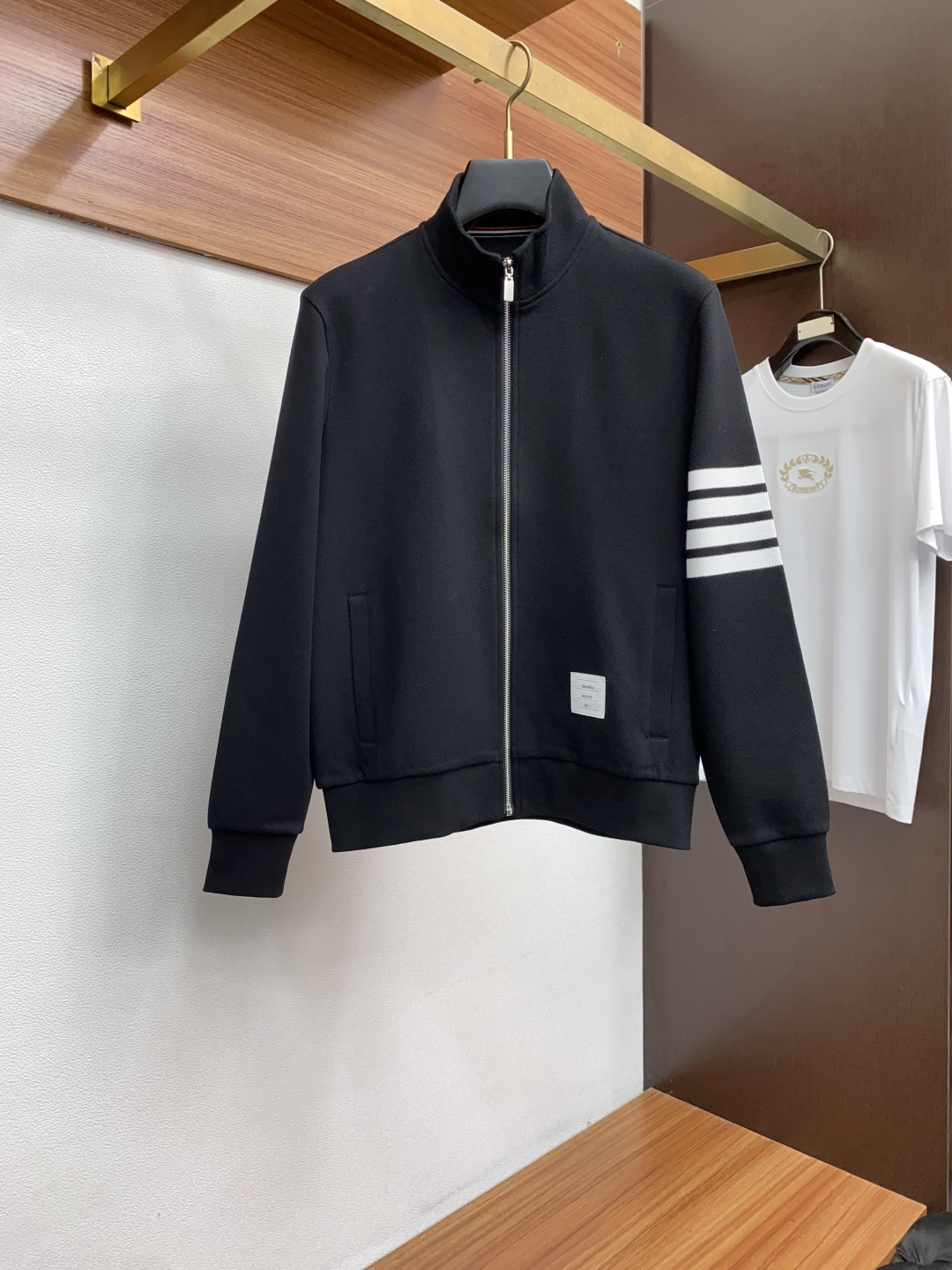 TB 重磅推荐！2025秋冬新款 专柜同步 时尚经典基础款本色秋冬必备款 拉链纯棉卫衣 精致简洁大方色织