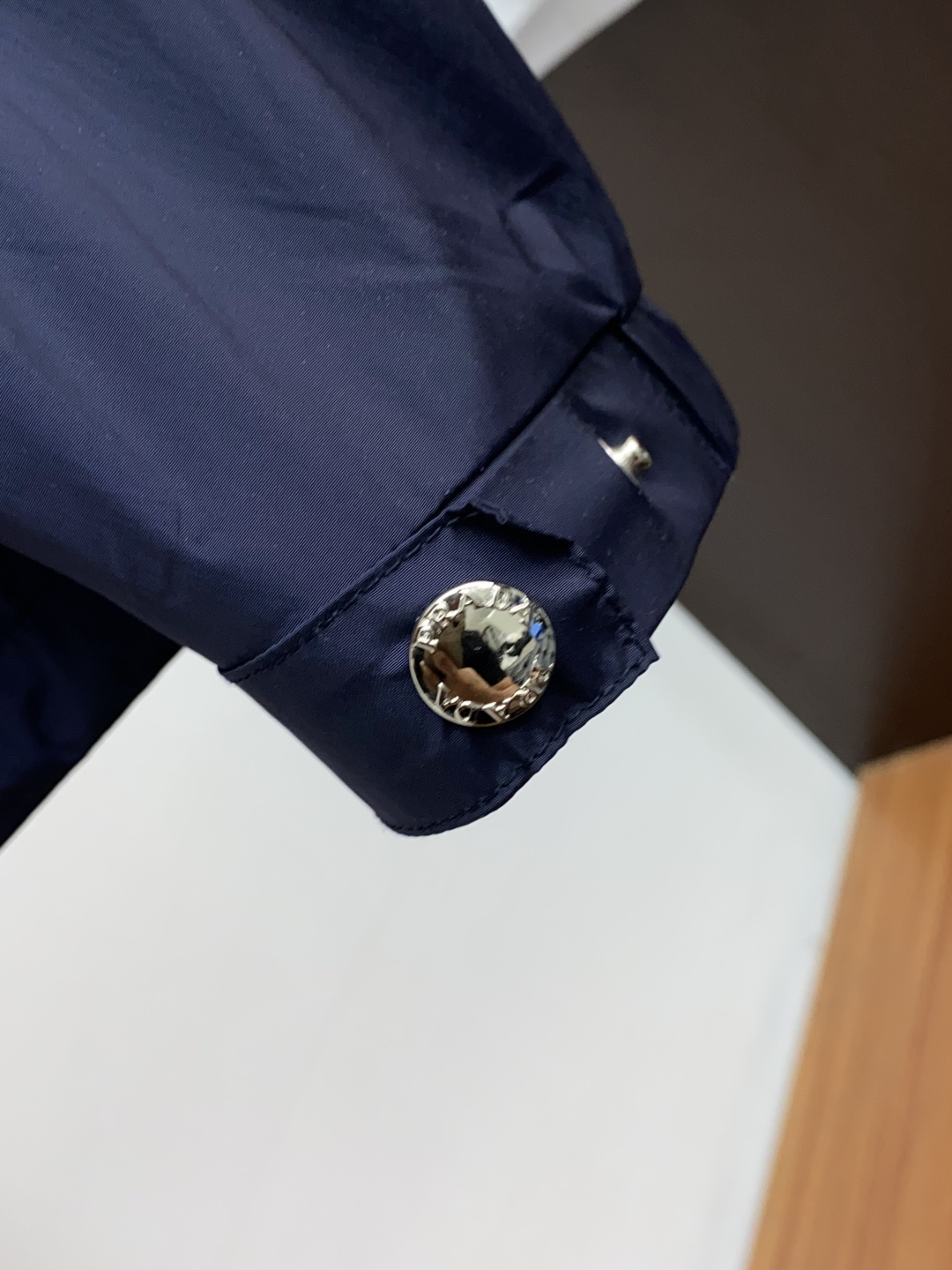 普拉达 2025年秋冬新款 官网 高端原厂代工出品，官方经典王牌单品！最新棉衣夹克外套 多明星穿搭示范款