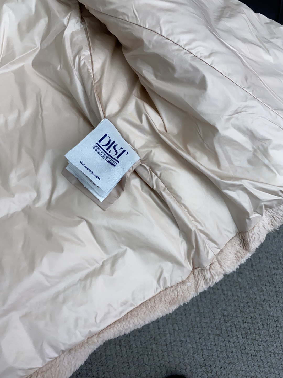女款 蒙口 秋冬新款羽绒服 原版1:1订制五金配件全进口原版定制 欢迎专柜对比 绝对的高品质 采用顶级9