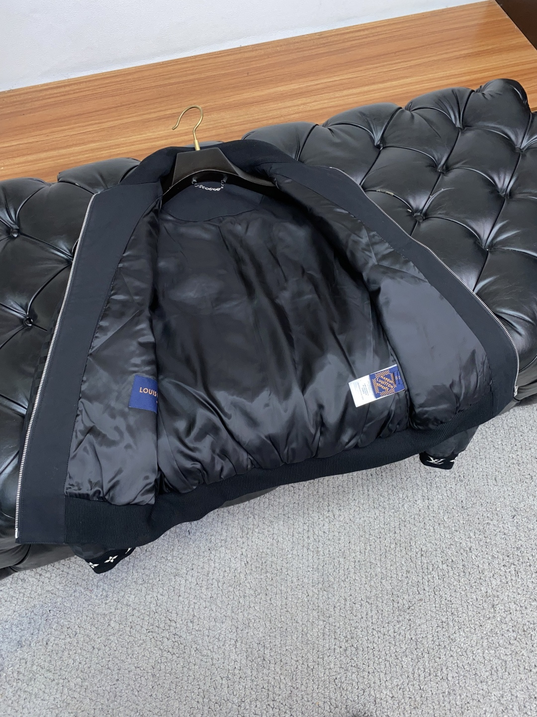 1v路易威登 2025年秋冬新款 官网 高端原厂代工出品，官方经典王牌单品！最新夹克双面外套 多明星穿搭