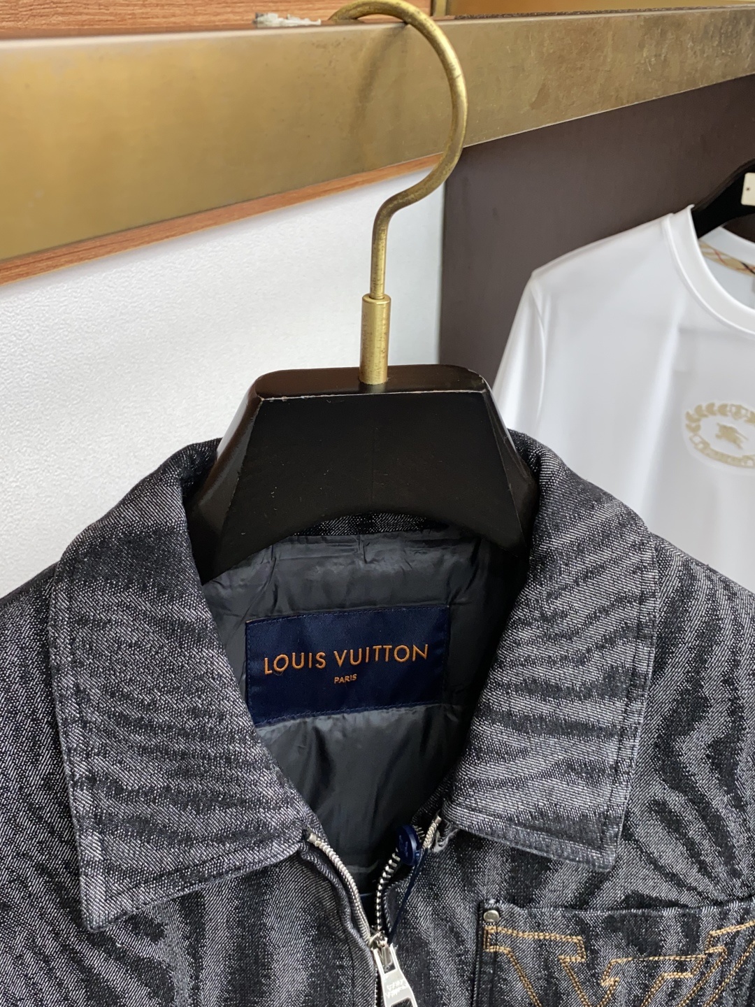 1v路易威登 2025年秋冬新款 羽绒服 官网 高端原厂代工出品,官方经典王牌单品!最新羽绒夹克外套 多