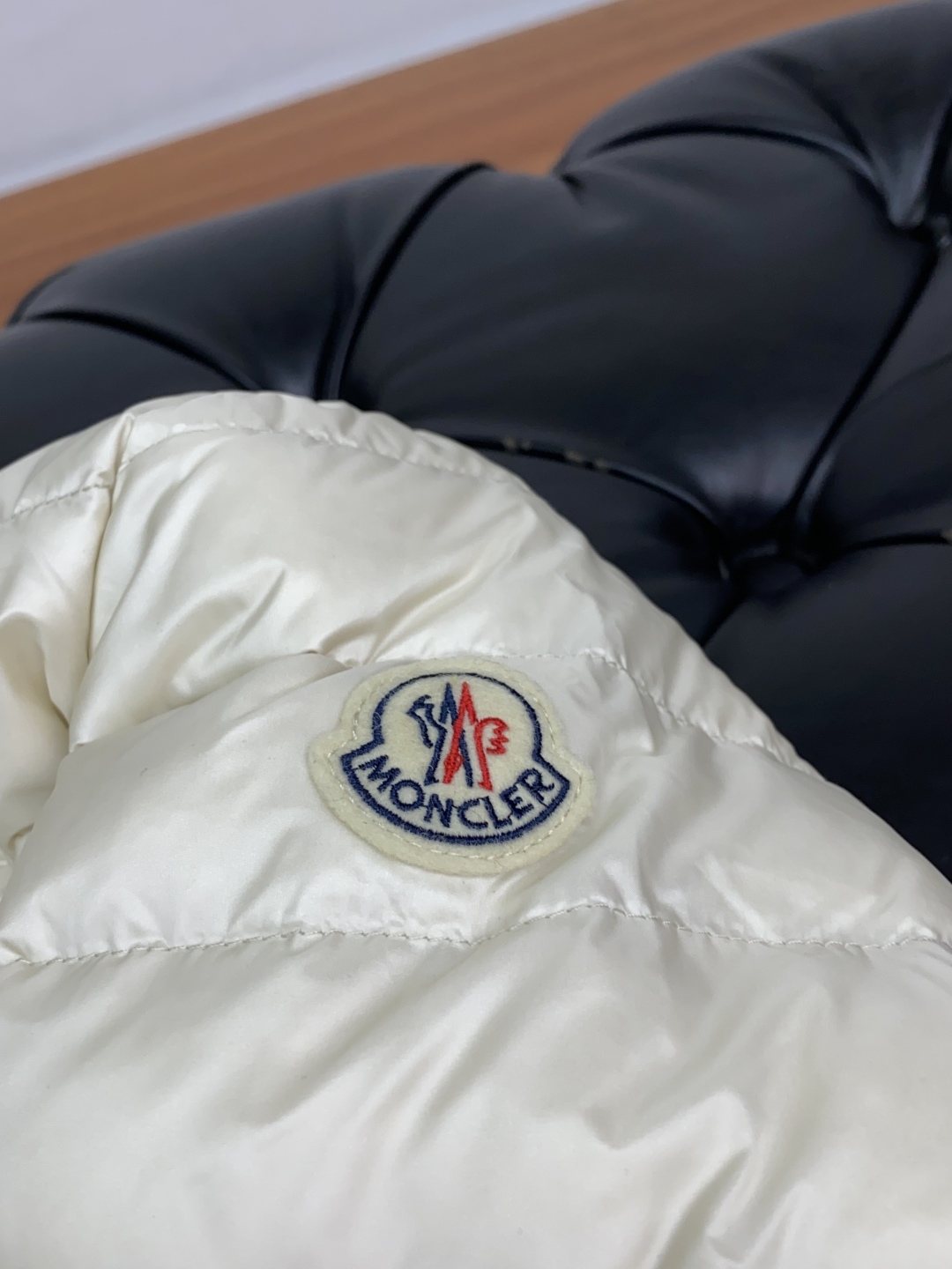 Moncler Women's Lightweight Down Jacket - Warm, Stylish, and Comfortable 8 cmp i1756541902914 9881 0 7