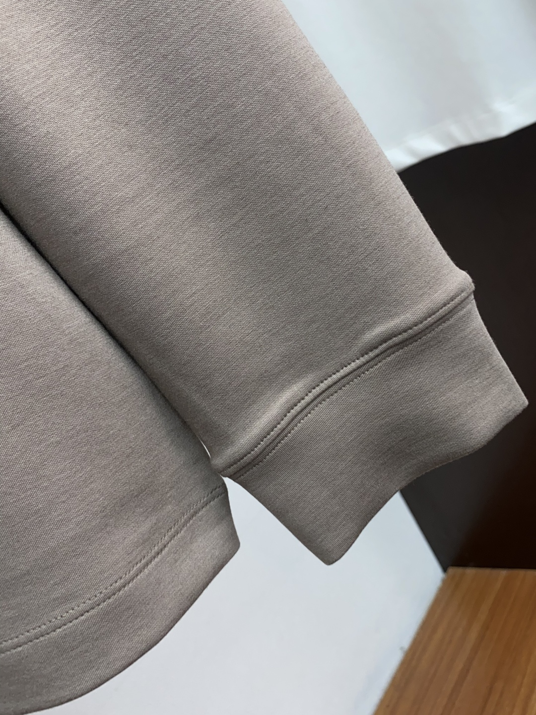 kiton 顶级品质 {醋酸羊绒系列} 专柜官网同步发售！辅料全部原版定制出品，贸易公司真品订单。高级定