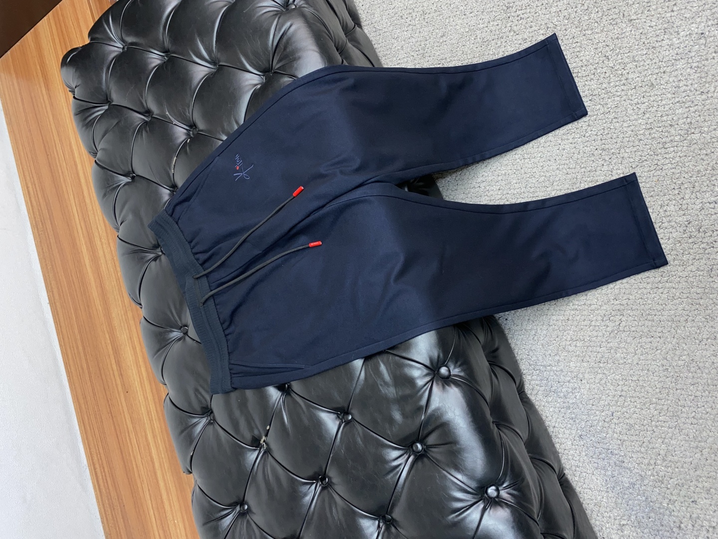 kiton 2025SS早秋 新品 原单男士休闲裤 每季必出的类型，无需质疑的热卖王牌单品，符合四季最佳