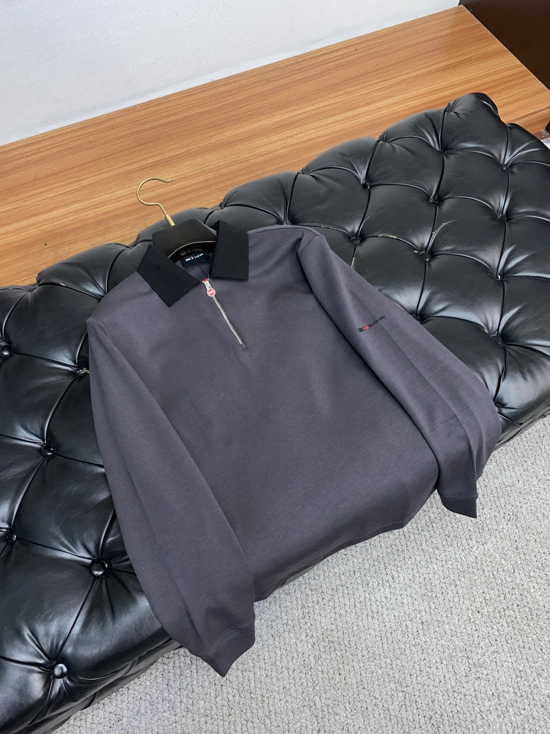 kiton 顶级品质 {醋酸羊绒系列} 专柜官网同步发售！辅料全部原版定制出品，贸易公司真品订单。高级定