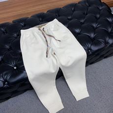 巴宝莉 2025SS早秋 新品 原单男士休闲裤 每季必出的类型,无需质疑的热卖王牌单品,符合四季最佳的搭 巴宝莉 2025SS早秋 新品 原单男士休闲裤 每季必出的类型,无需质疑的热卖王牌单品,符合四季最佳的搭