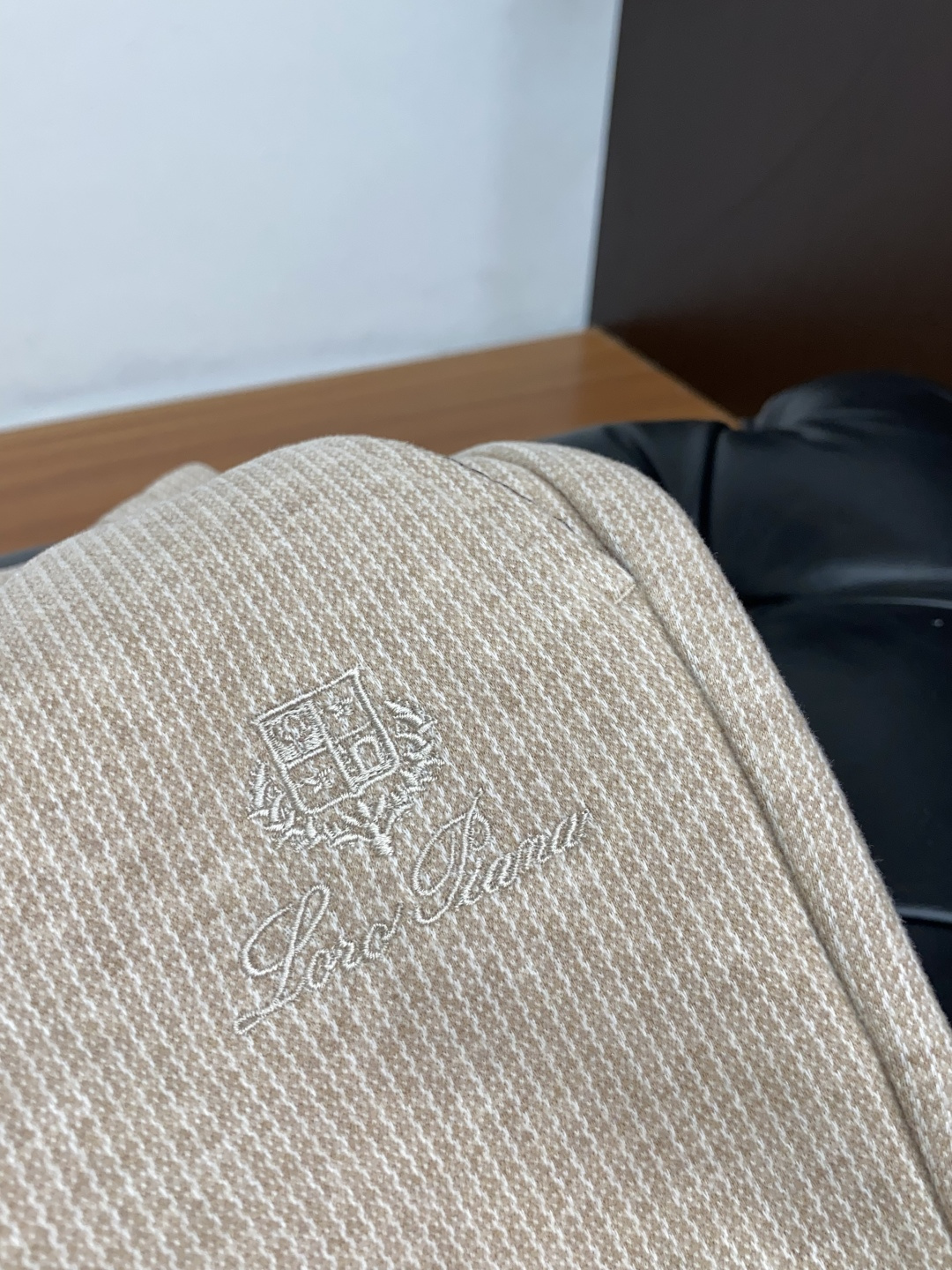 lP🆕 诺悠翩雅 秋冬新款男士直筒运动裤，羊绒羊毛混纺面料、三标齐、松紧腰抽绳、两侧拉链口袋设计，合体的