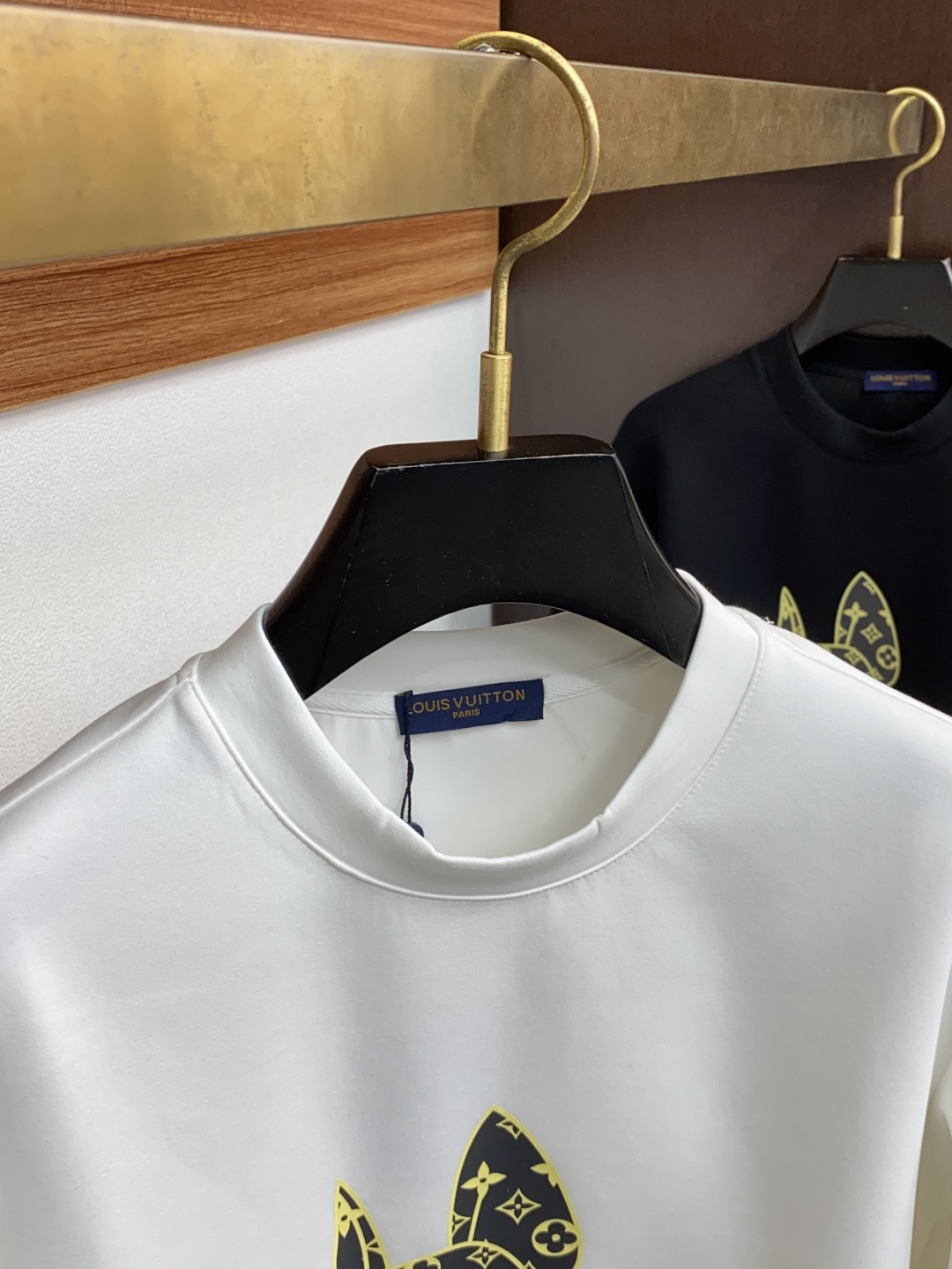 1v 路易威登 秋冬男装专柜官网新品🆕空气层棉 爆款面料超好🔈人气推荐秋冬必备✅卫布男士圆领卫衣‼️正面